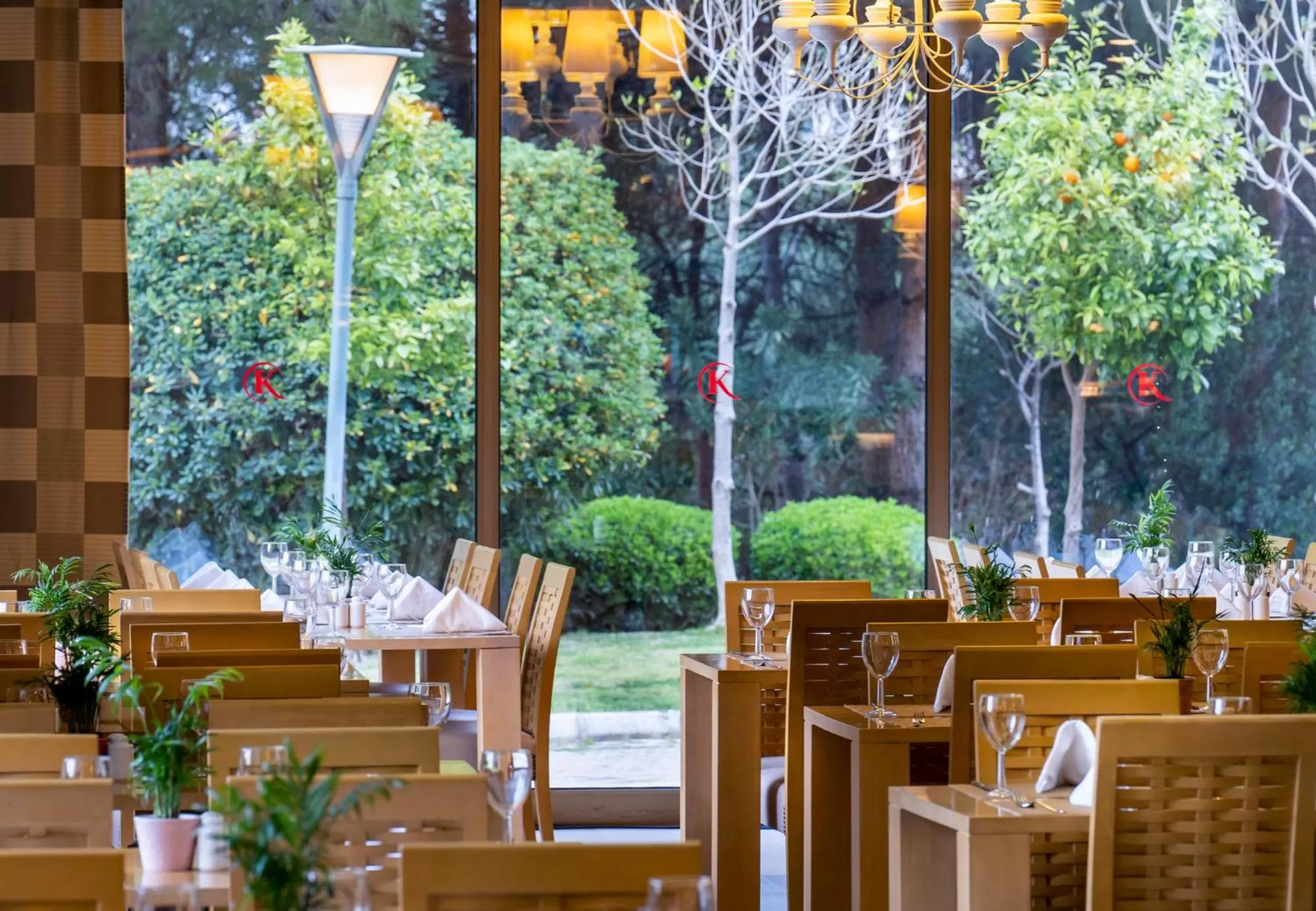 Restaurant/places to eat in Kaya Izmir Thermal & Convention