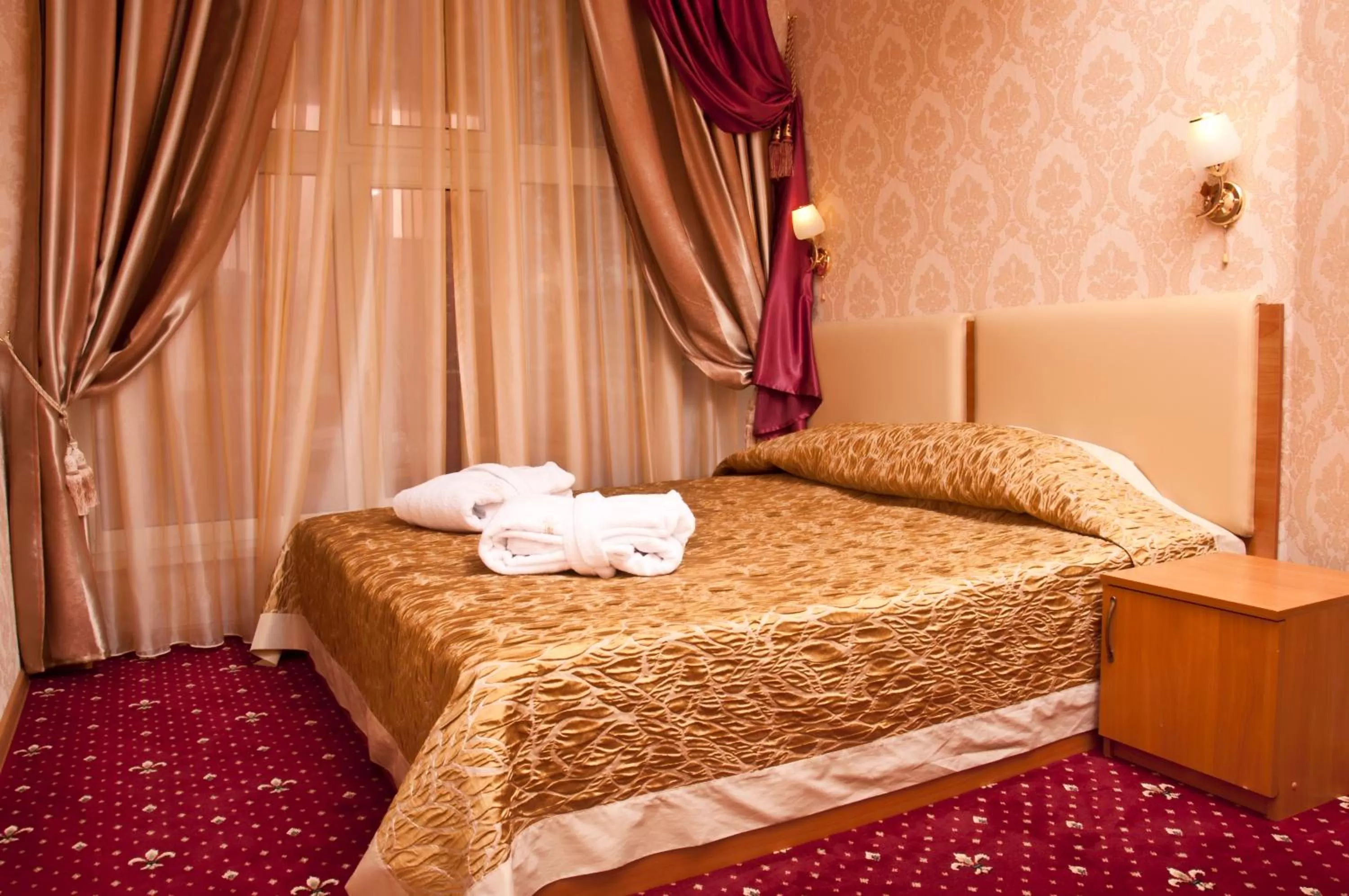 Bedroom, Bed in Lermontovskiy Hotel