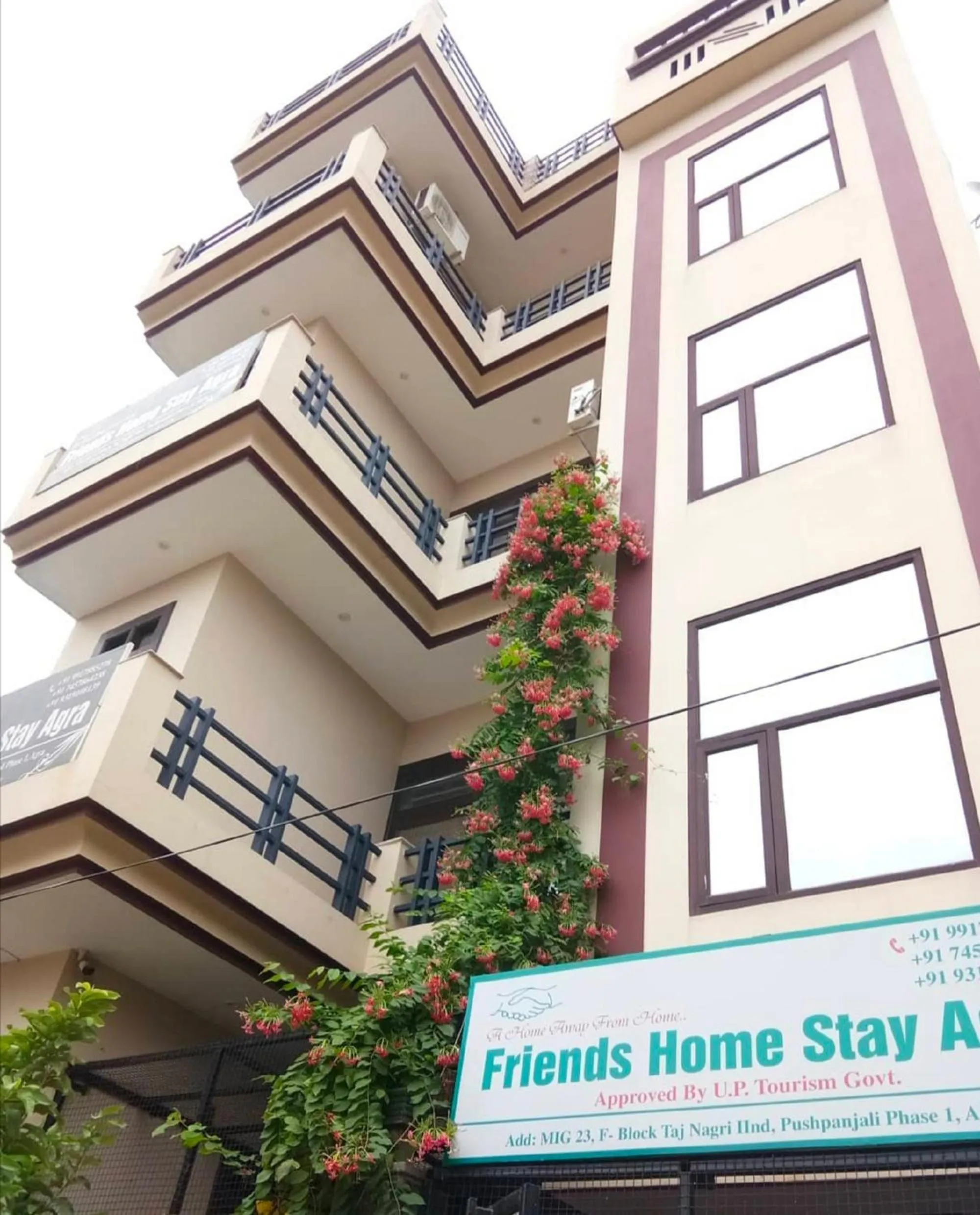 Property building in Friends Home Stay - Agra
