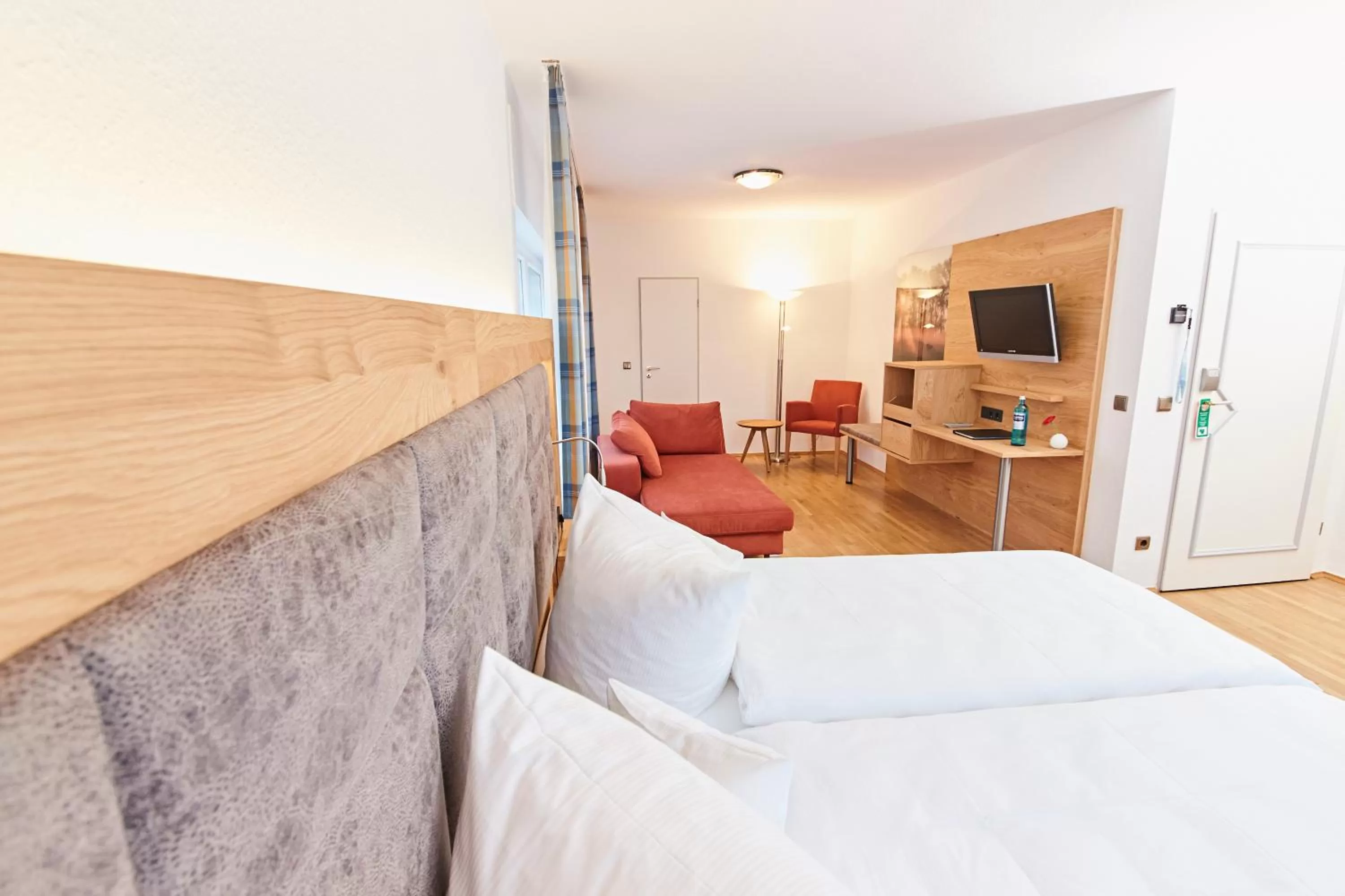 Seating area, Bed in Hotel & Restaurant Pötter