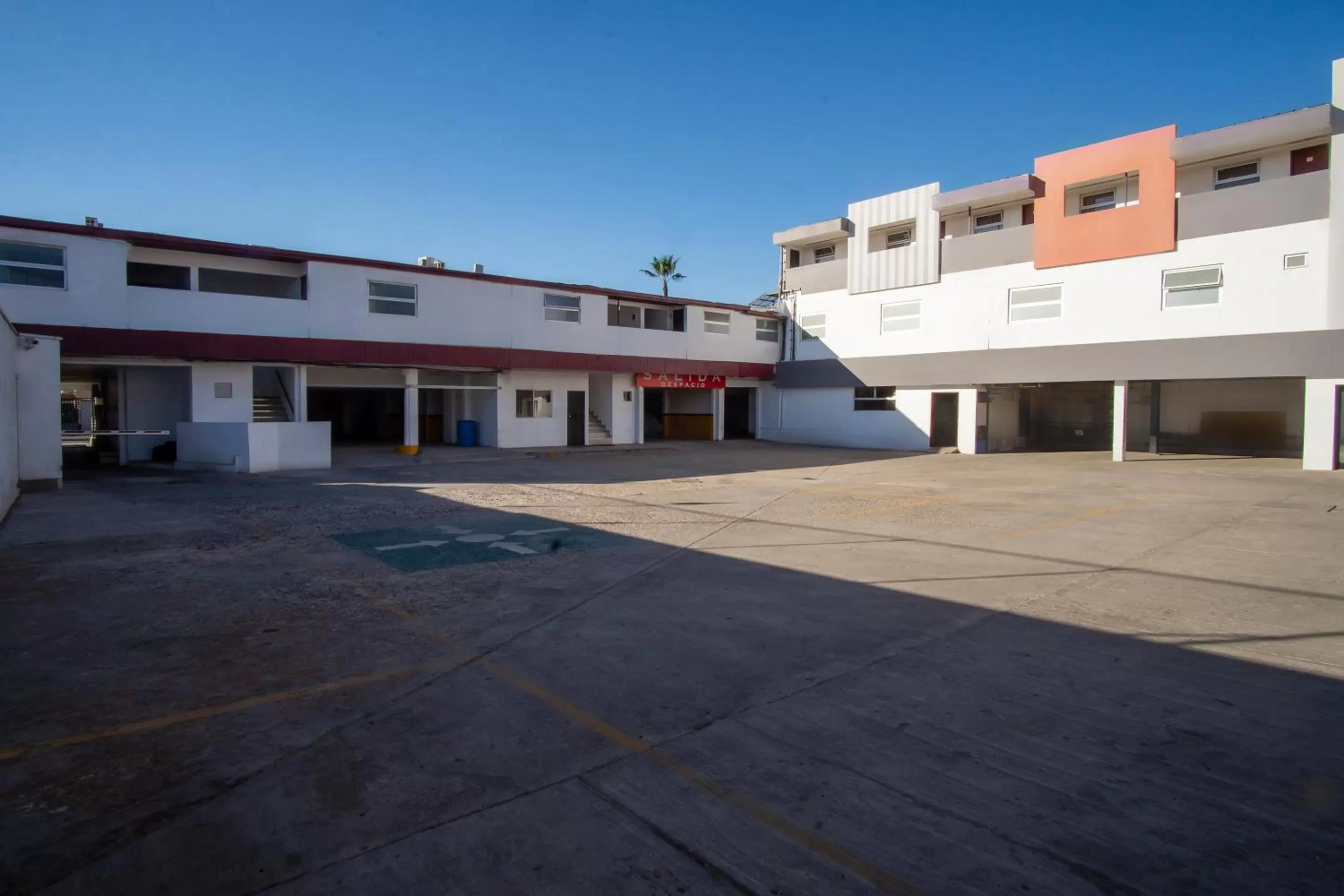 Facade/entrance in Hotel Rose Ensenada