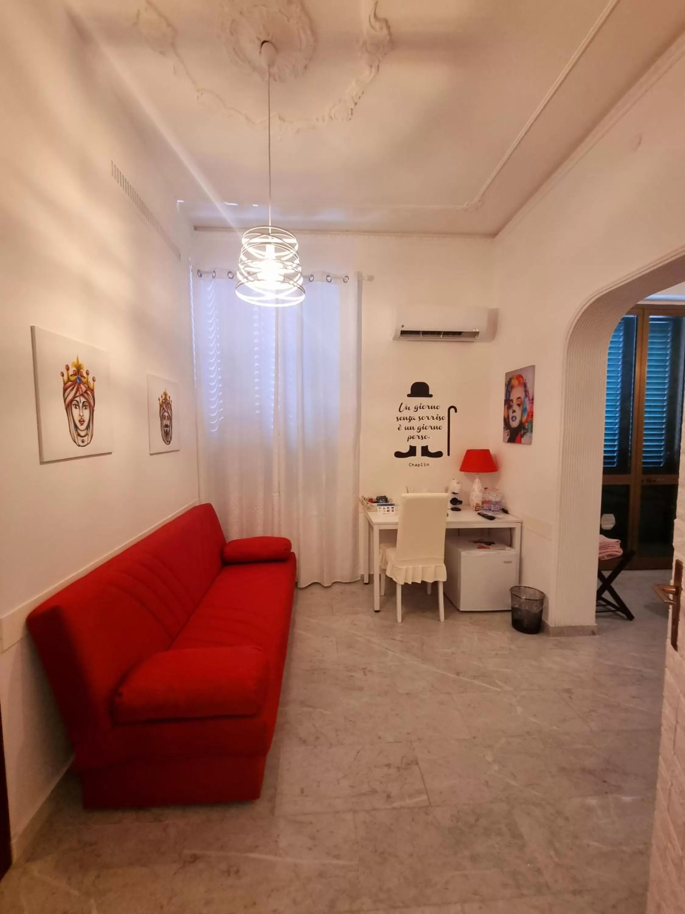 Photo of the whole room in B&B CENTRALE