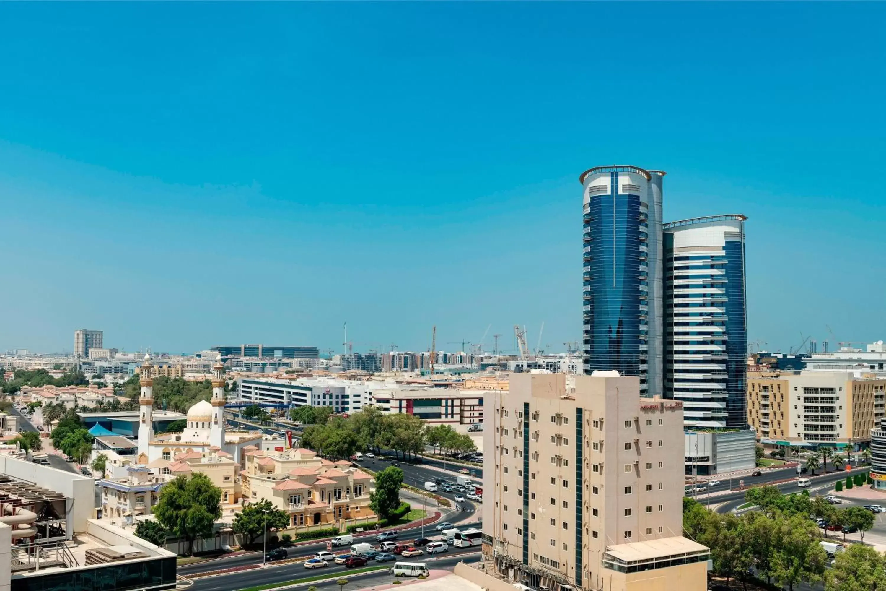 Studio, 1 King with complimentary shuttle service to Dubai Mall & Kite Beach in Four Points by Sheraton Bur Dubai Studio, 1 King with complimentary shuttle service to Dubai Mall & Kite Beach in Four Points by Sheraton Bur Dubai