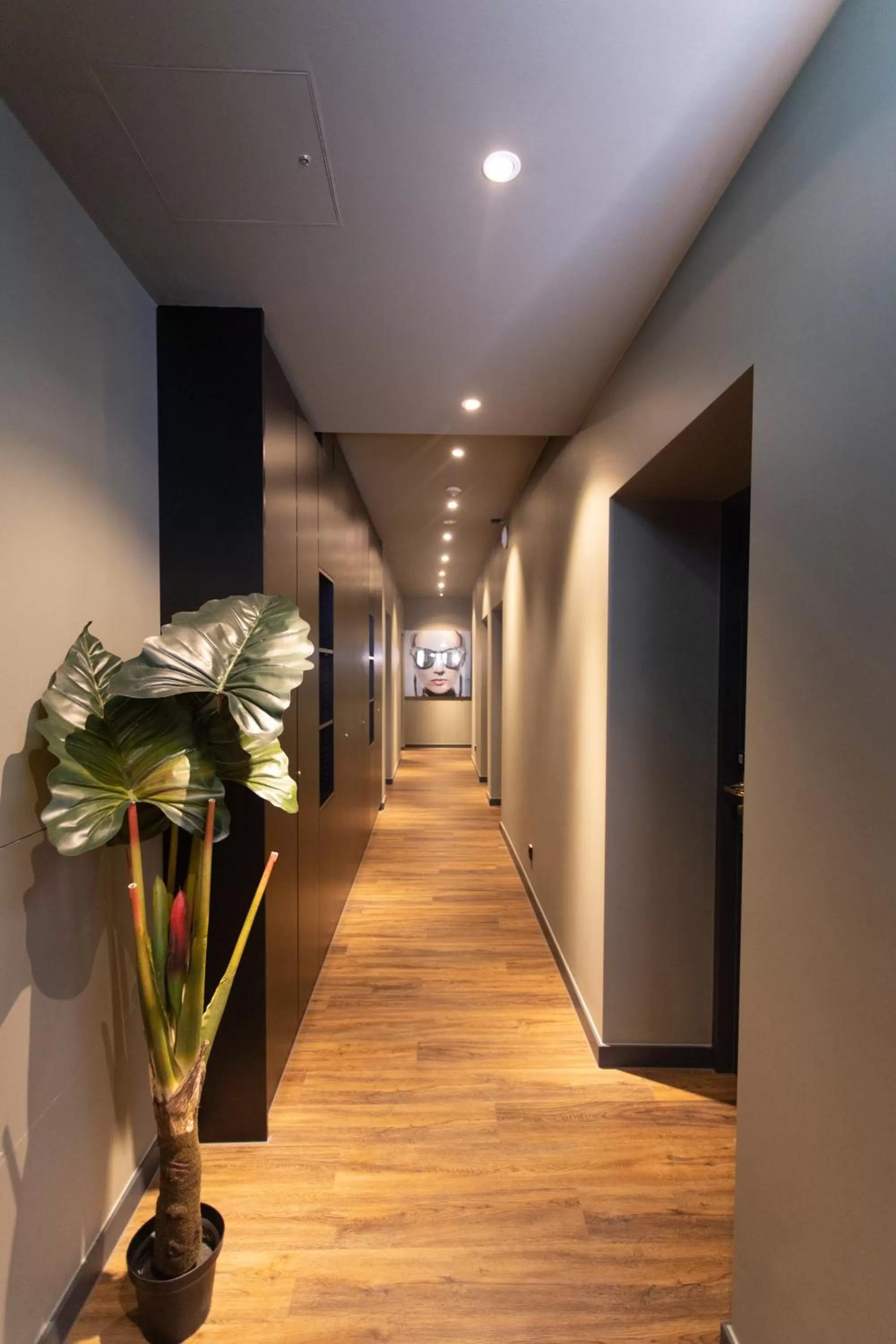 Lobby or reception in Munich Rooms Hotel