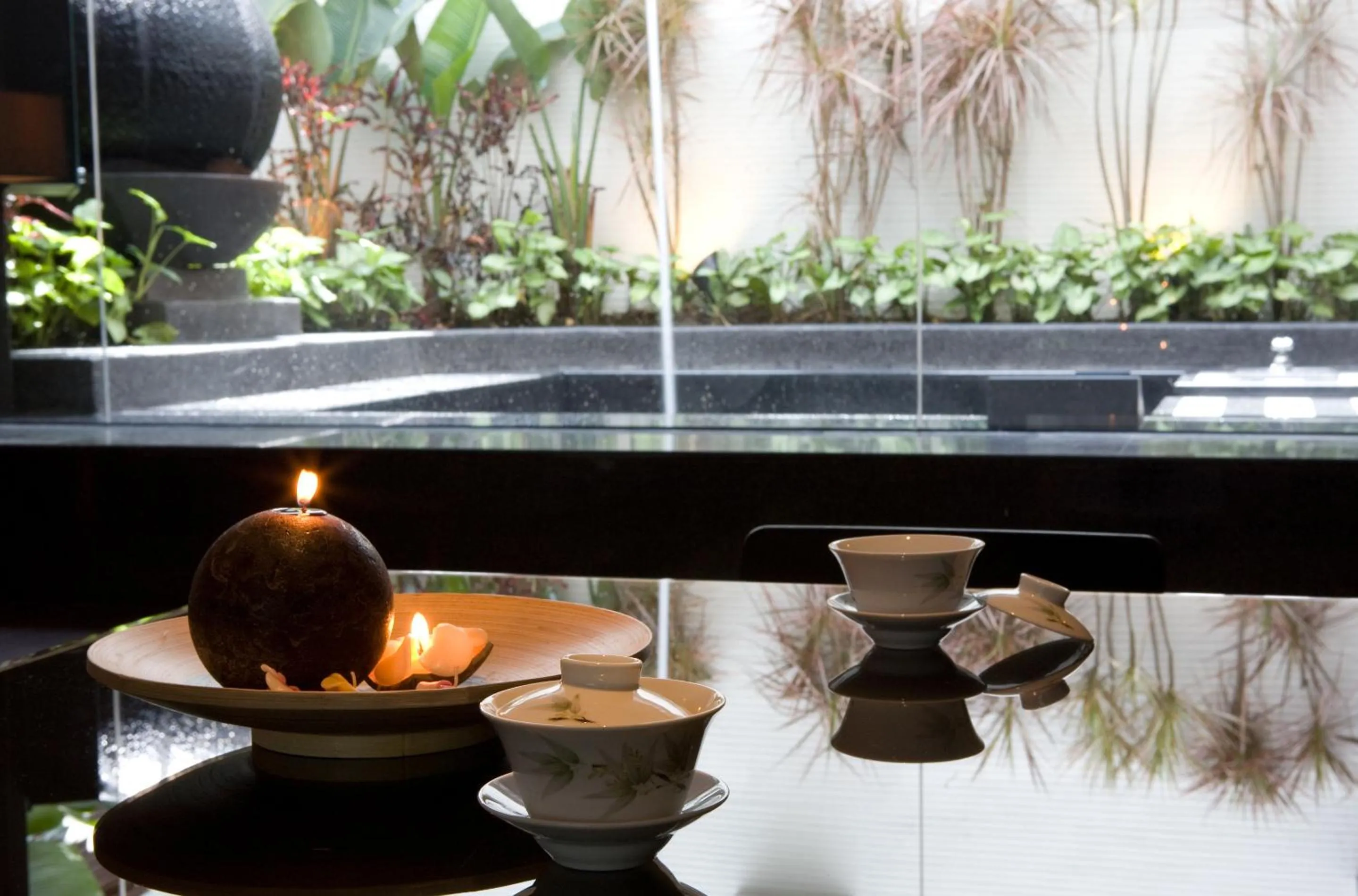 Decorative detail in Yes Motel