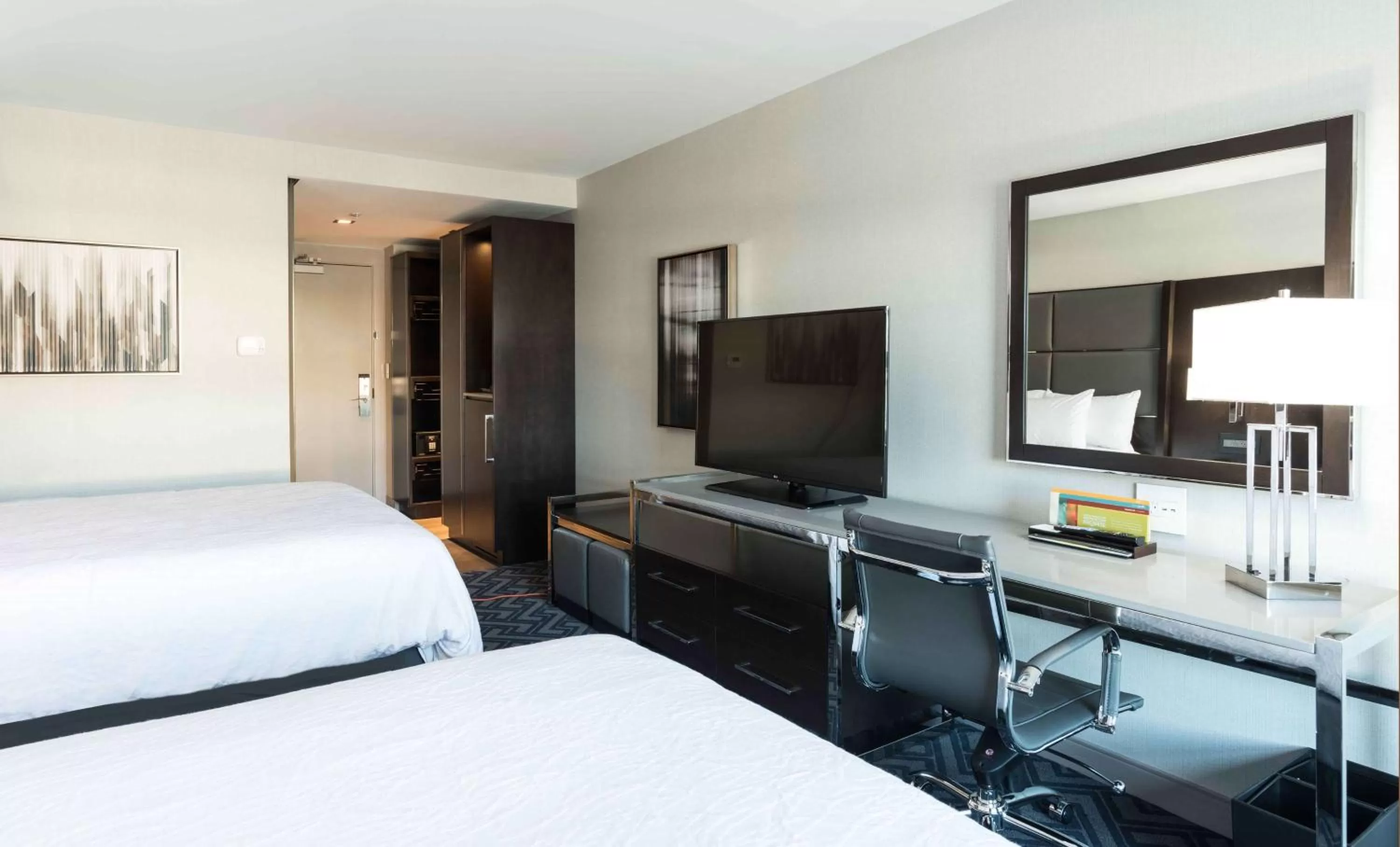 Bed in Hilton Garden Inn Foxborough Patriot Place