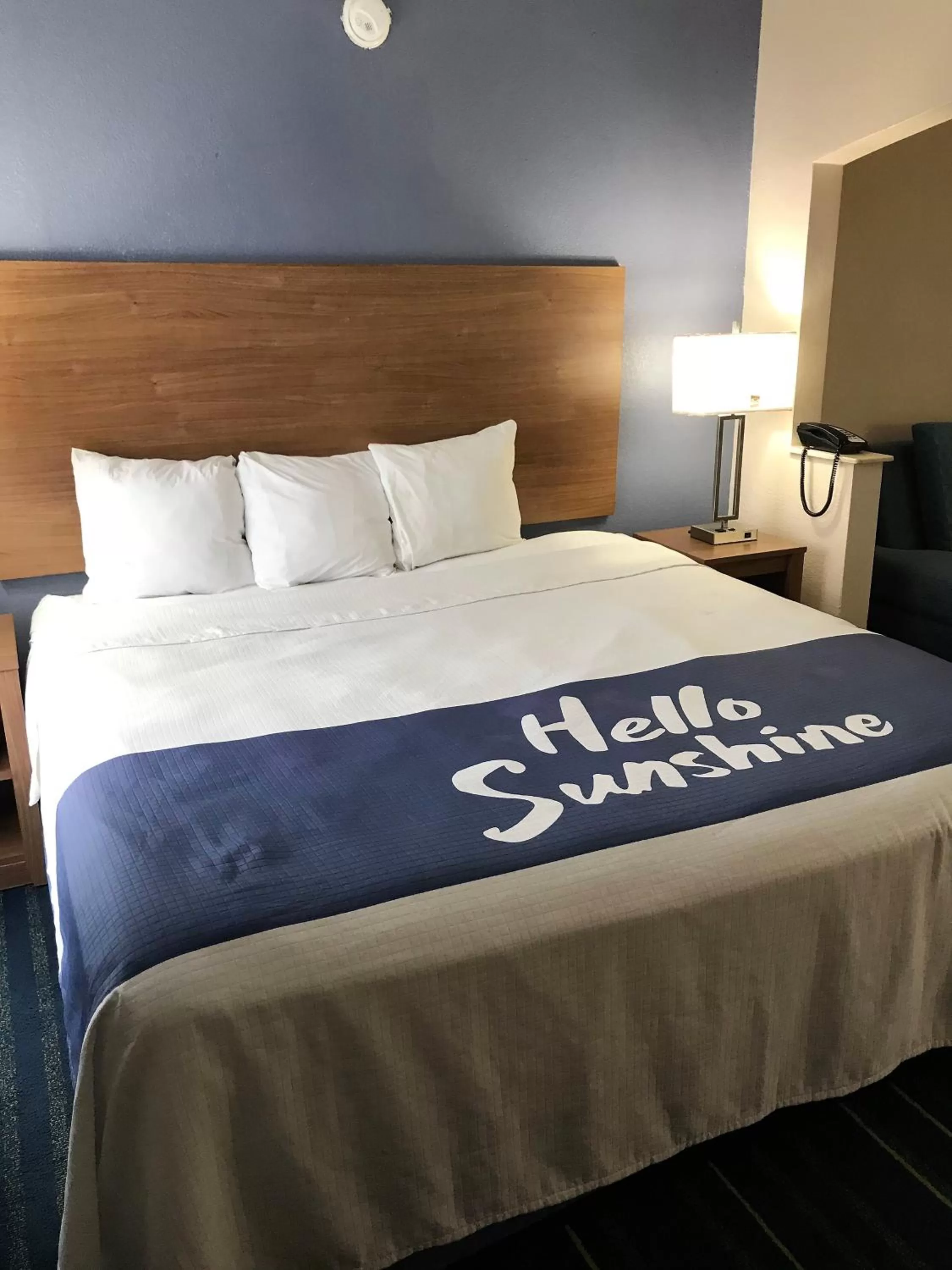 Photo of the whole room, Bed in Days Inn by Wyndham Panama City