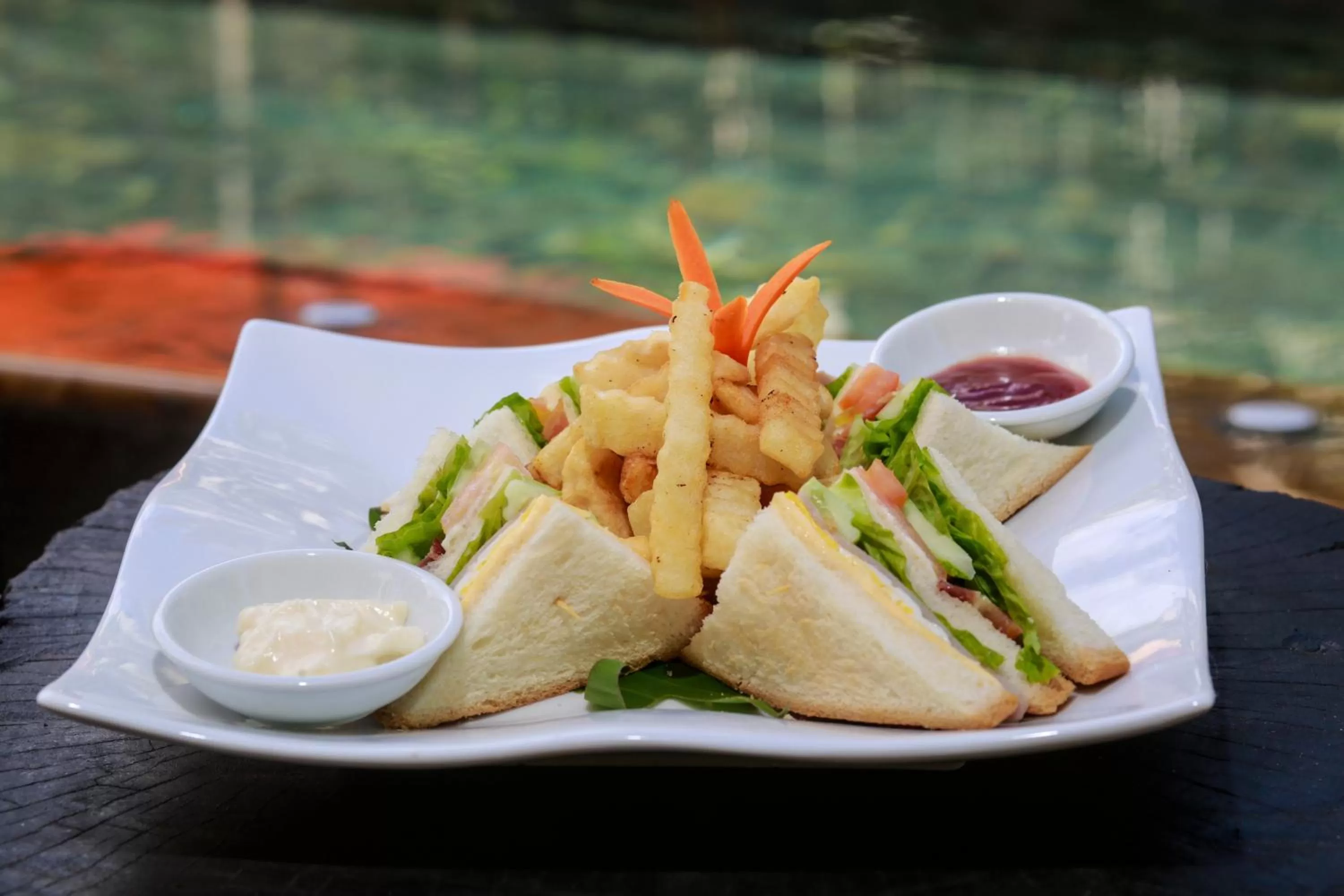 Food and drinks in Central Indochine d'Angkor Hotel