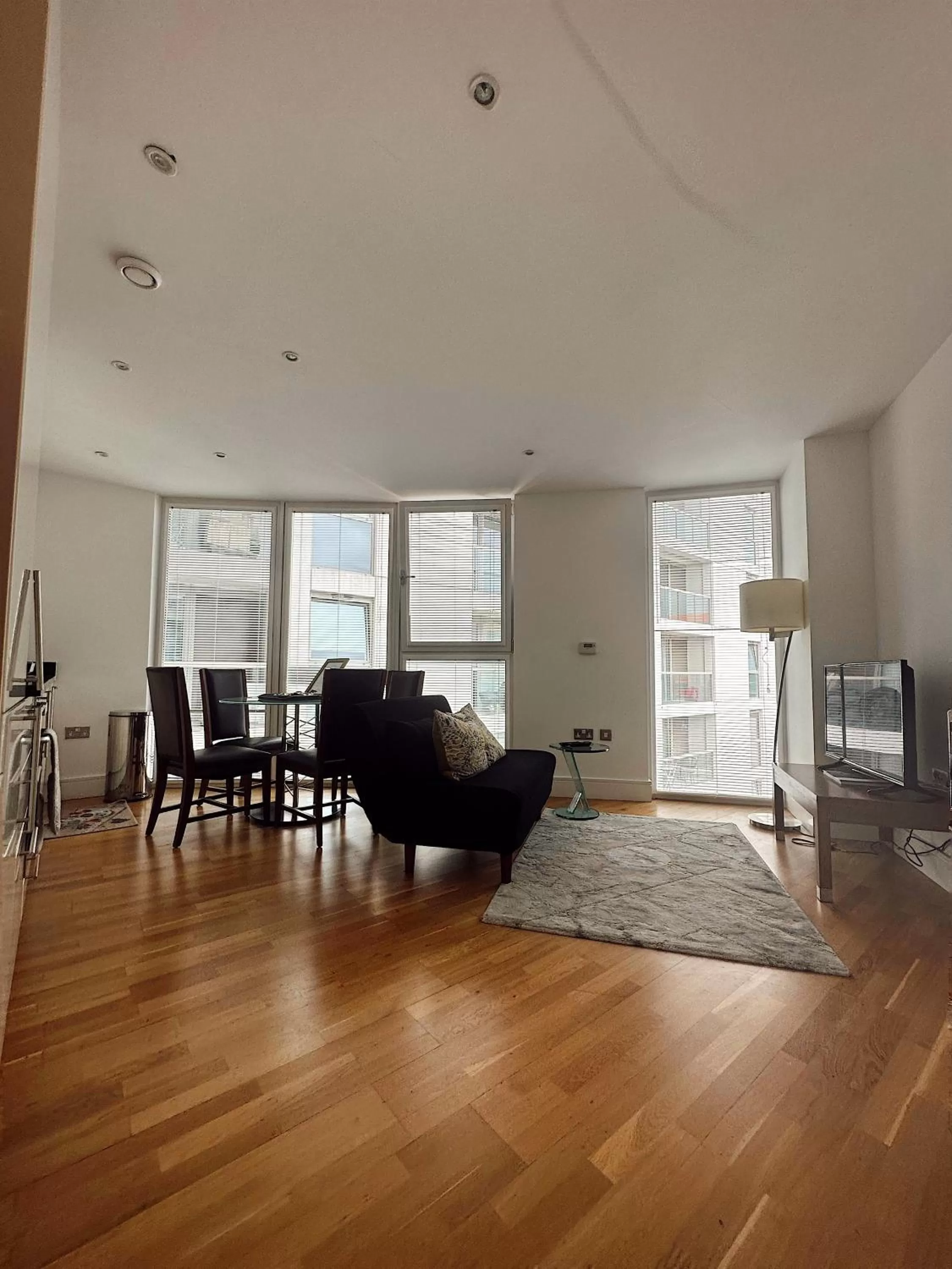 Living room in Canary Wharf - Luxury Apartments