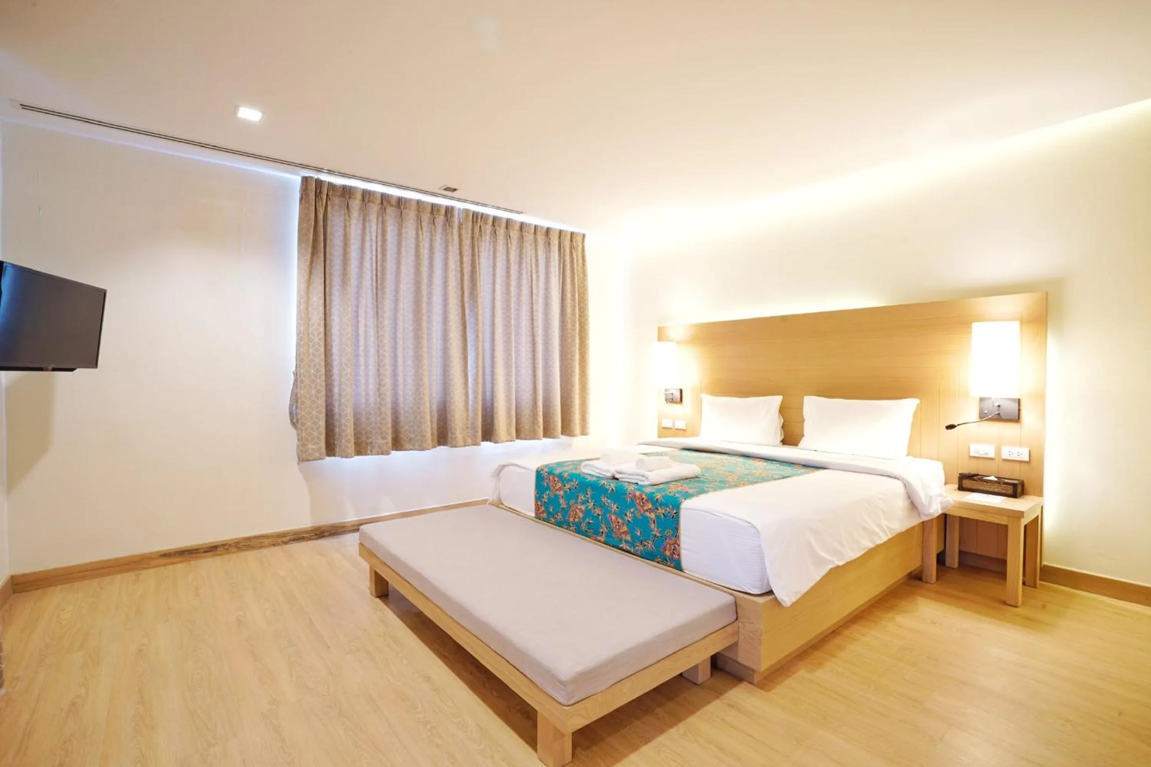 Bedroom, Bed in Baan Suwantawe