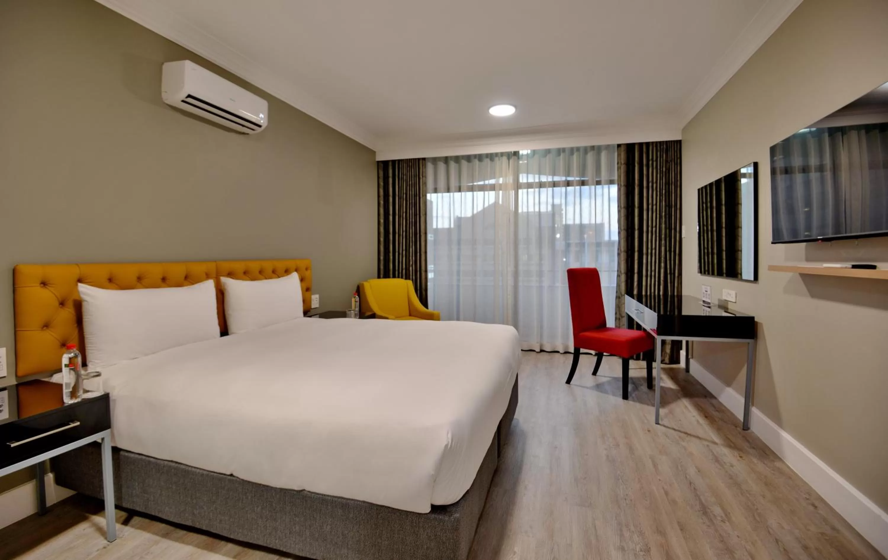 Bed in The Capetonian - Halal