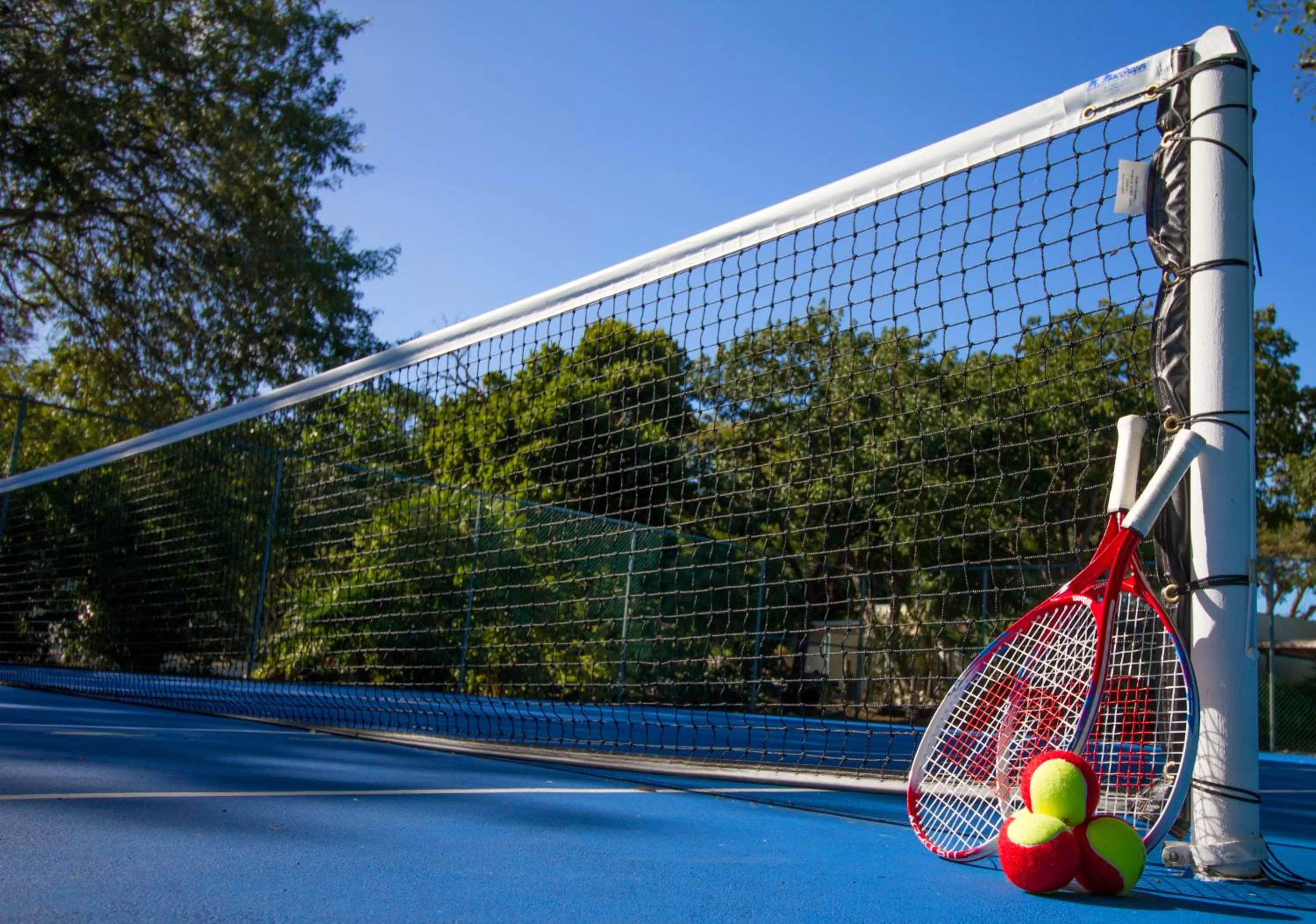 Tennis court in Banana Bay Resort & Marina