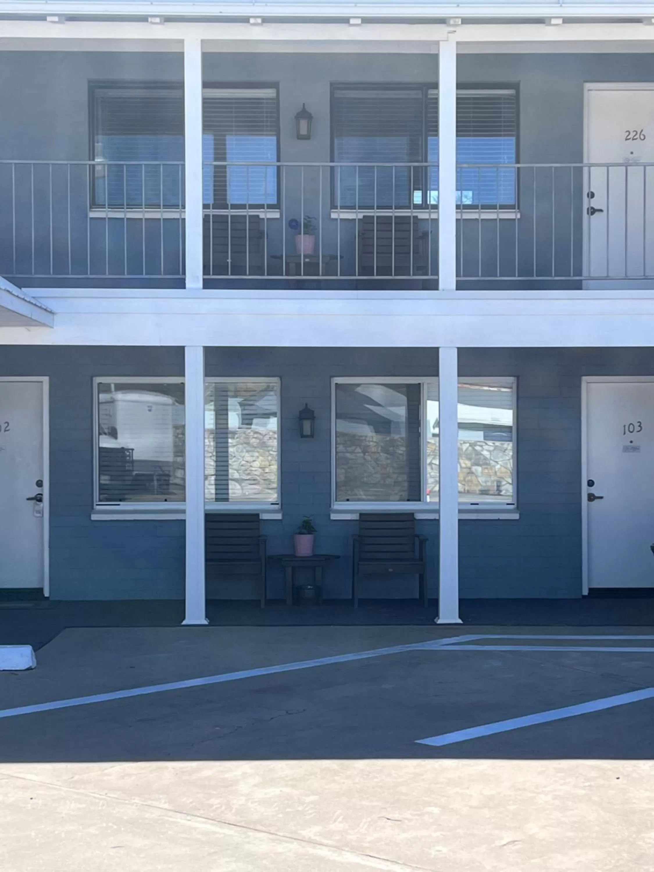 Property building in El Rancho Motel