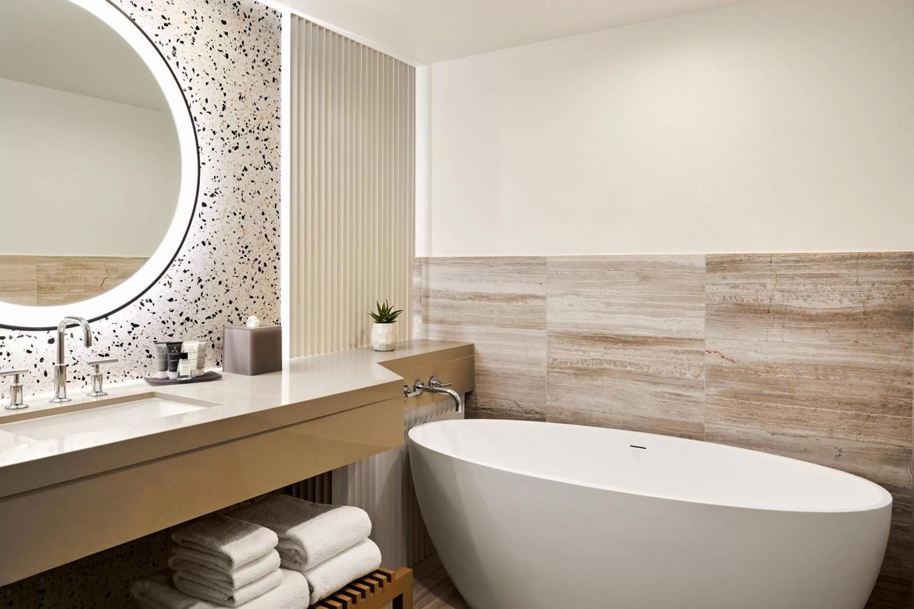 Bathroom in JW Marriott Desert Springs Resort & Spa