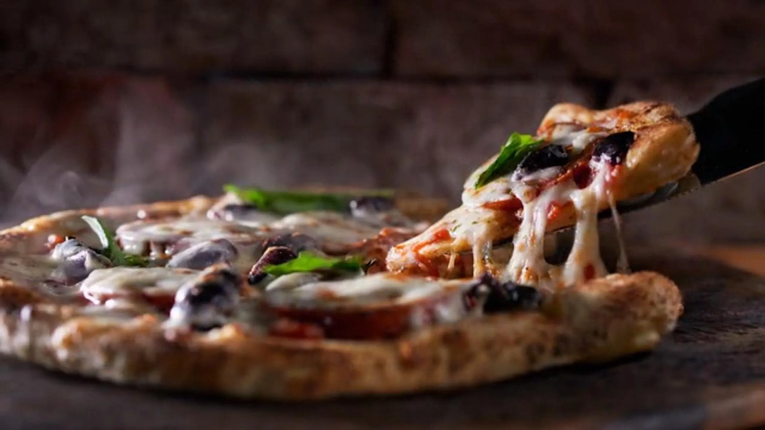 Restaurant/places to eat in Hotel Legend Boutique