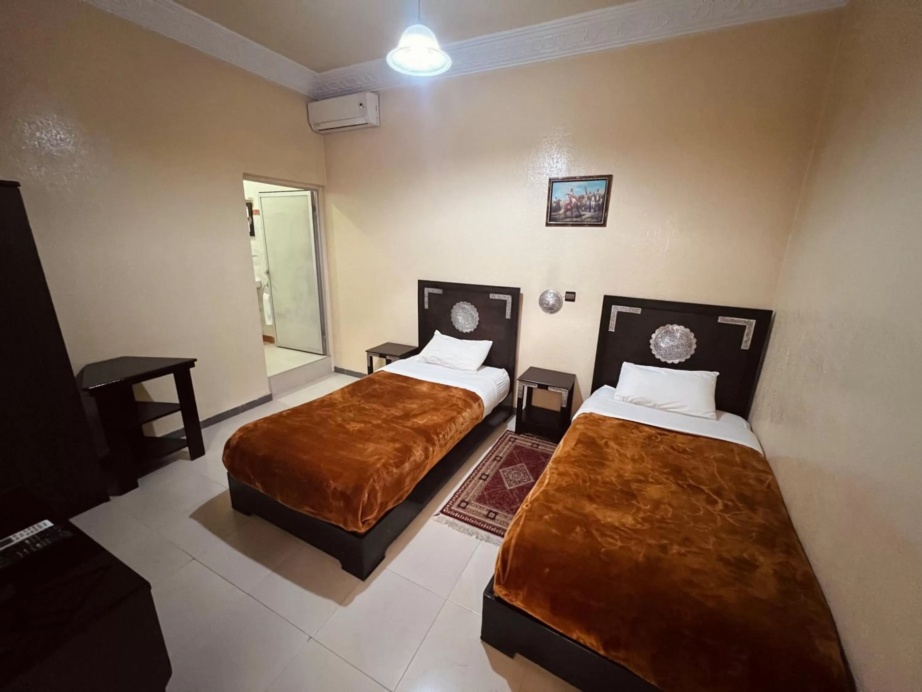 Photo of the whole room, Bed in Hôtel Narjisse