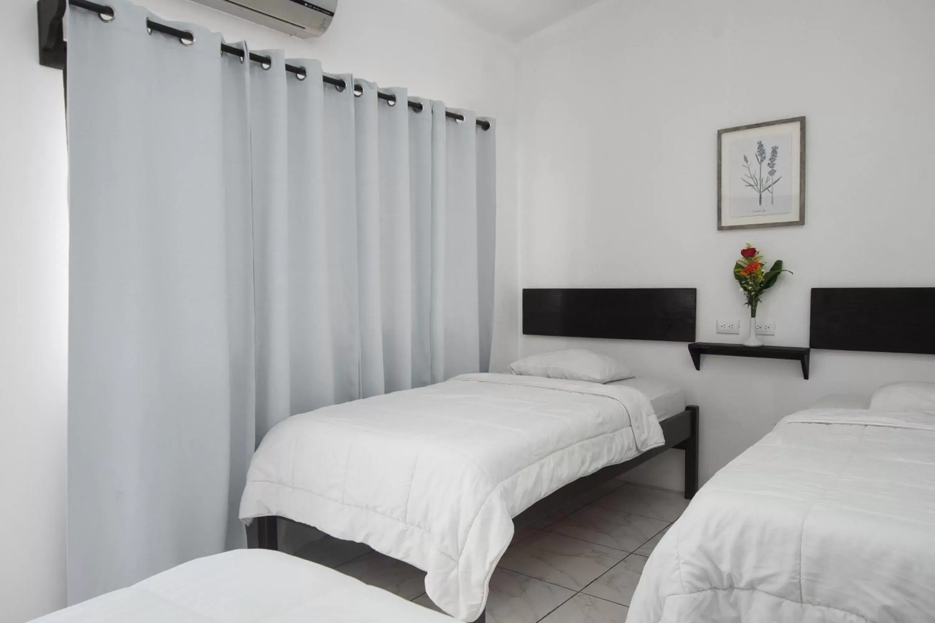 Classic Quadruple Room in Hotel Cañas Classic Quadruple Room in Hotel Cañas