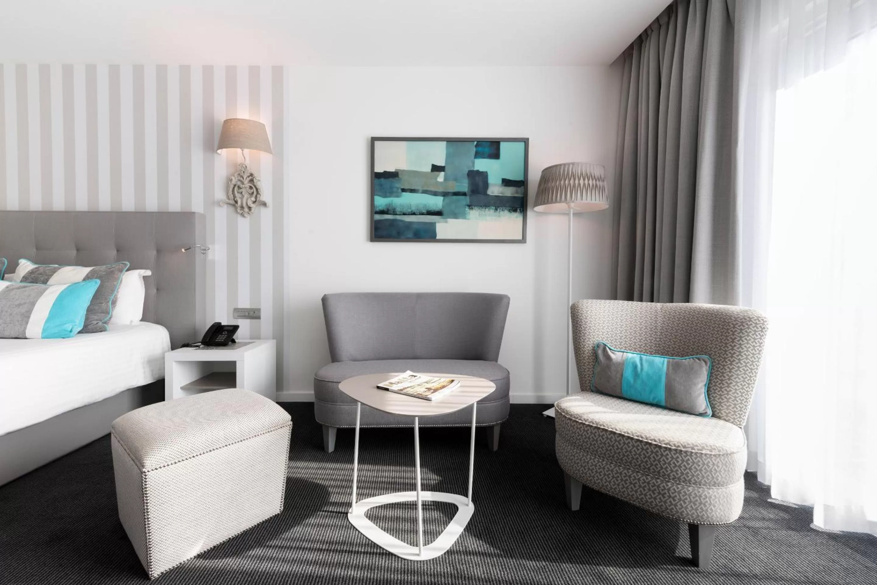 Seating area, Bed in Hotel Juliani - Boutique Hotel