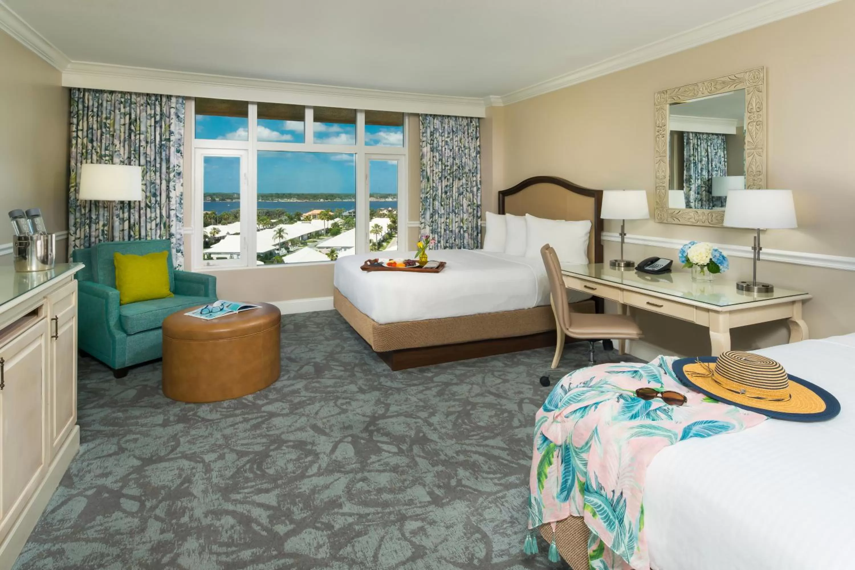 Photo of the whole room, Bed in The Shores Resort & Spa