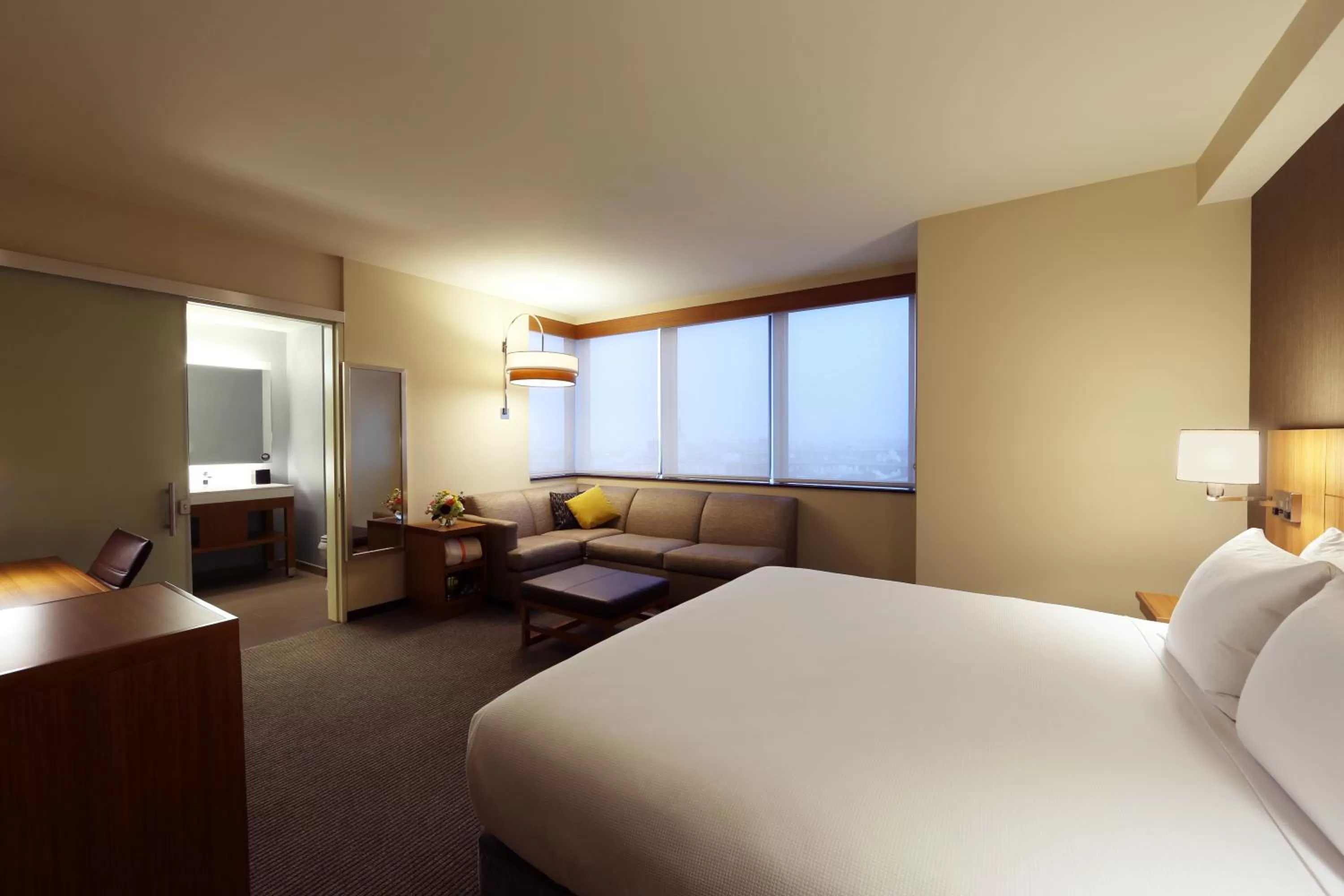 Queen Room with Two Queen Beds and Accessible Tub - Disability Access in Hyatt Place Flushing/LGA Airport