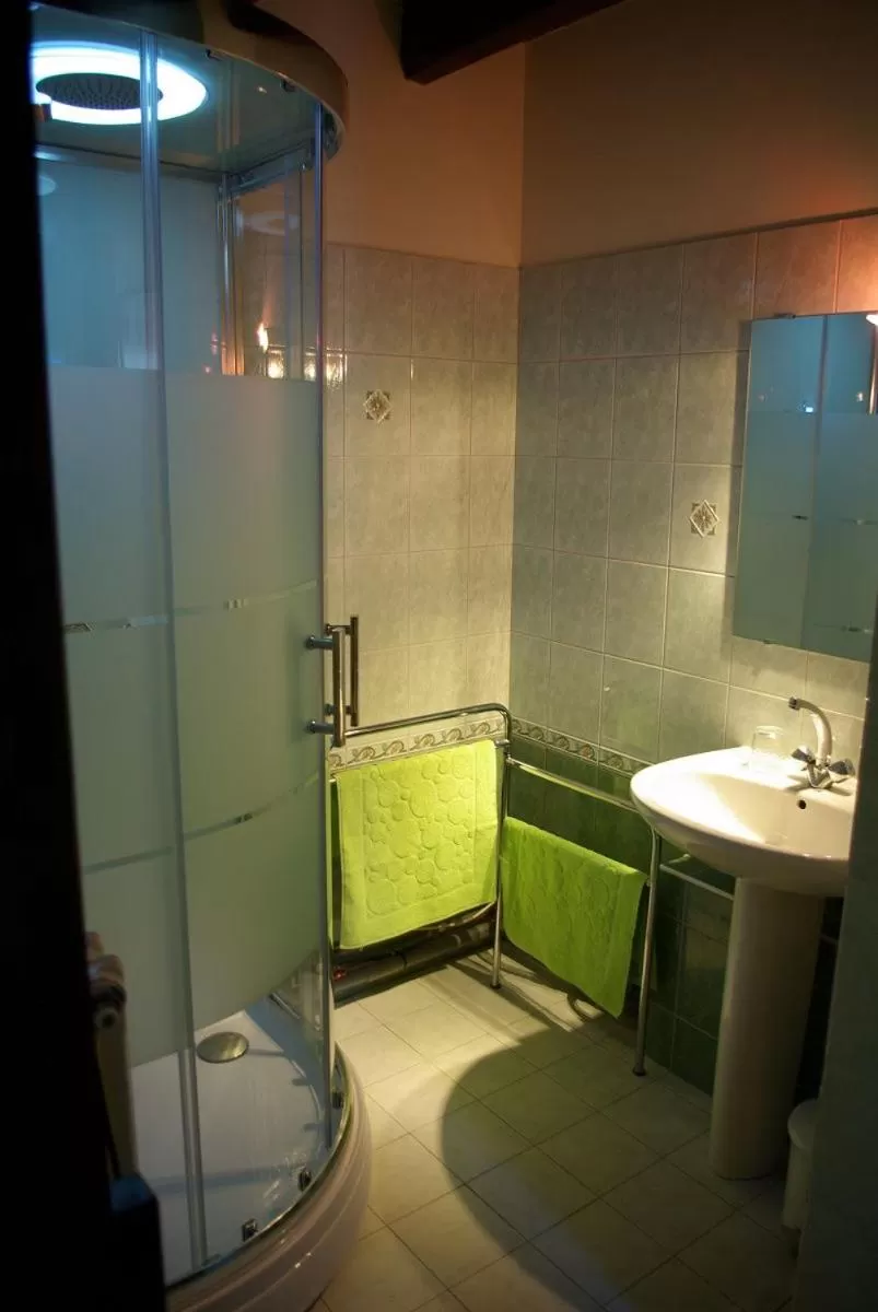 Bathroom in A l'Orée du Parc