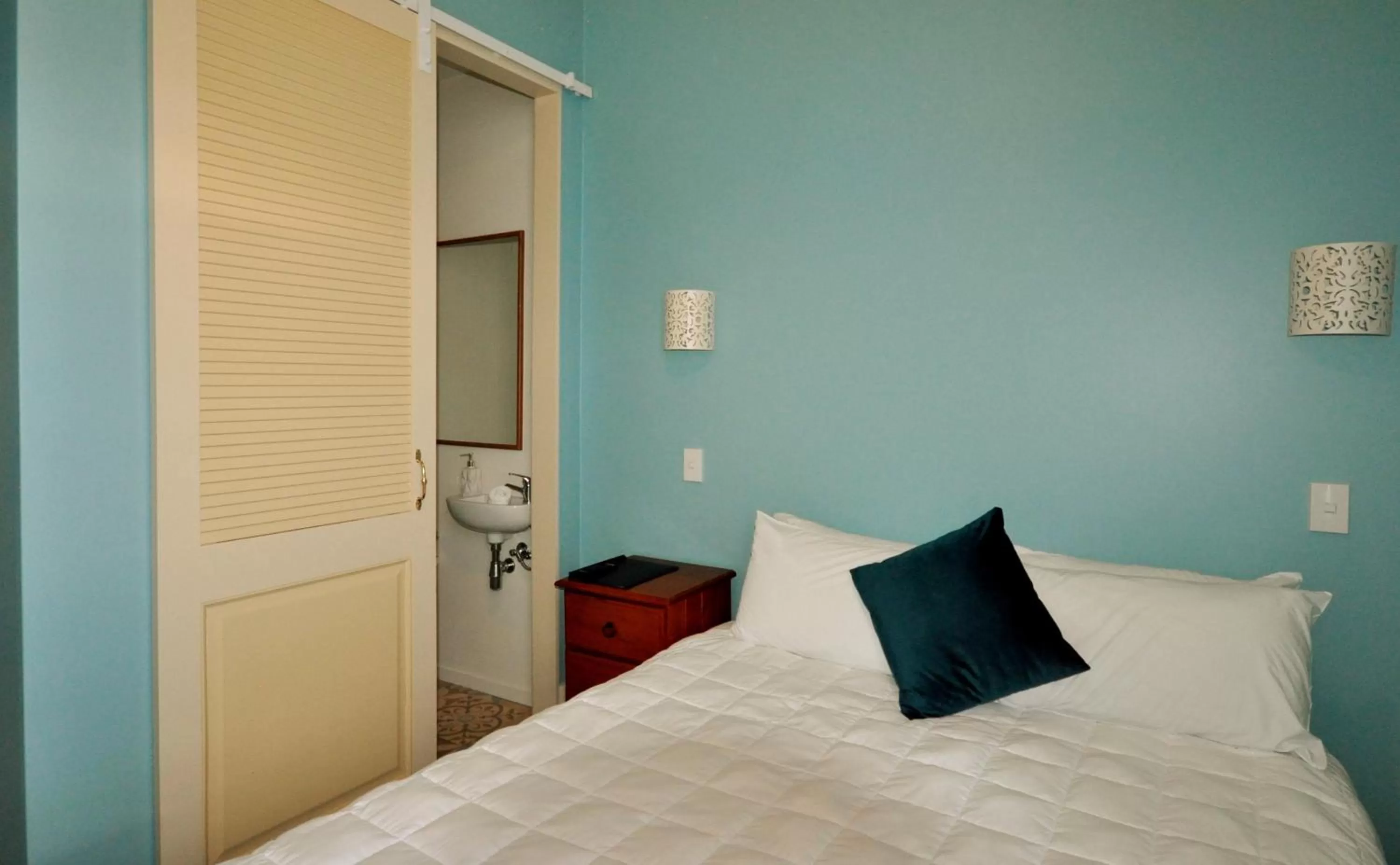 Bedroom, Bed in Warkworth Lodge