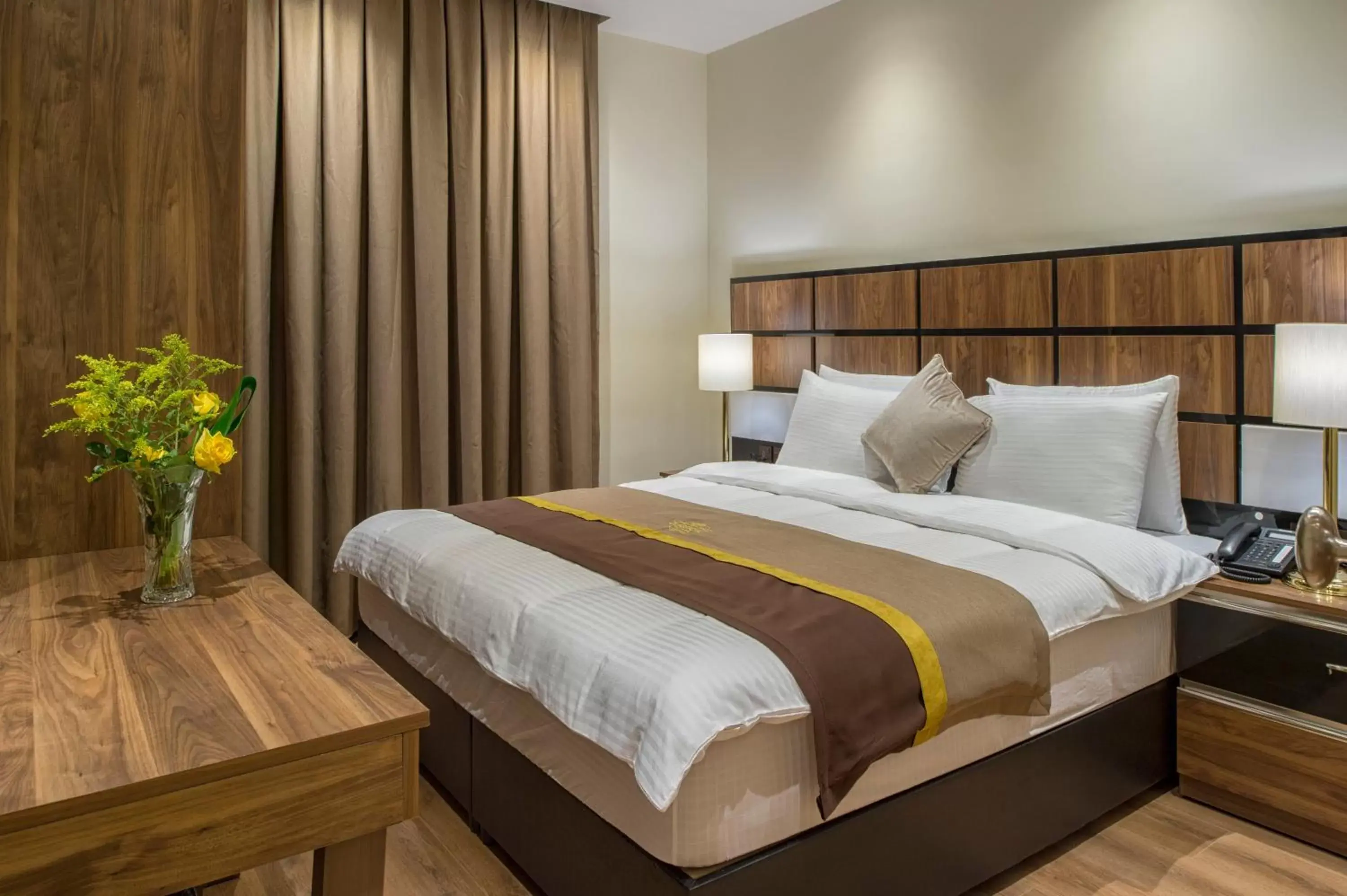 Deluxe Suite in Classical Hotel Suites Deluxe Suite in Classical Hotel Suites