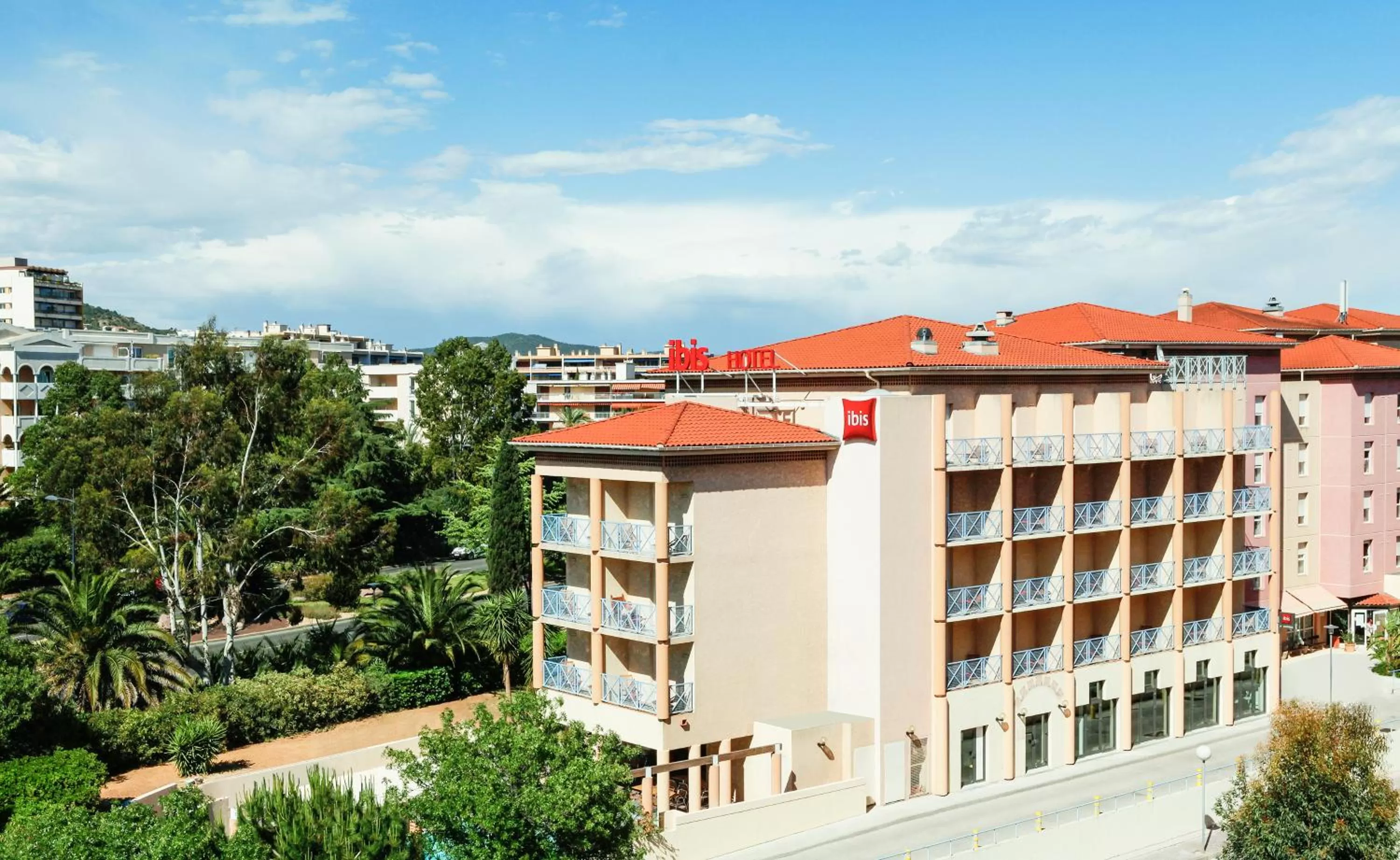 Area and facilities in ibis Hyeres Centre
