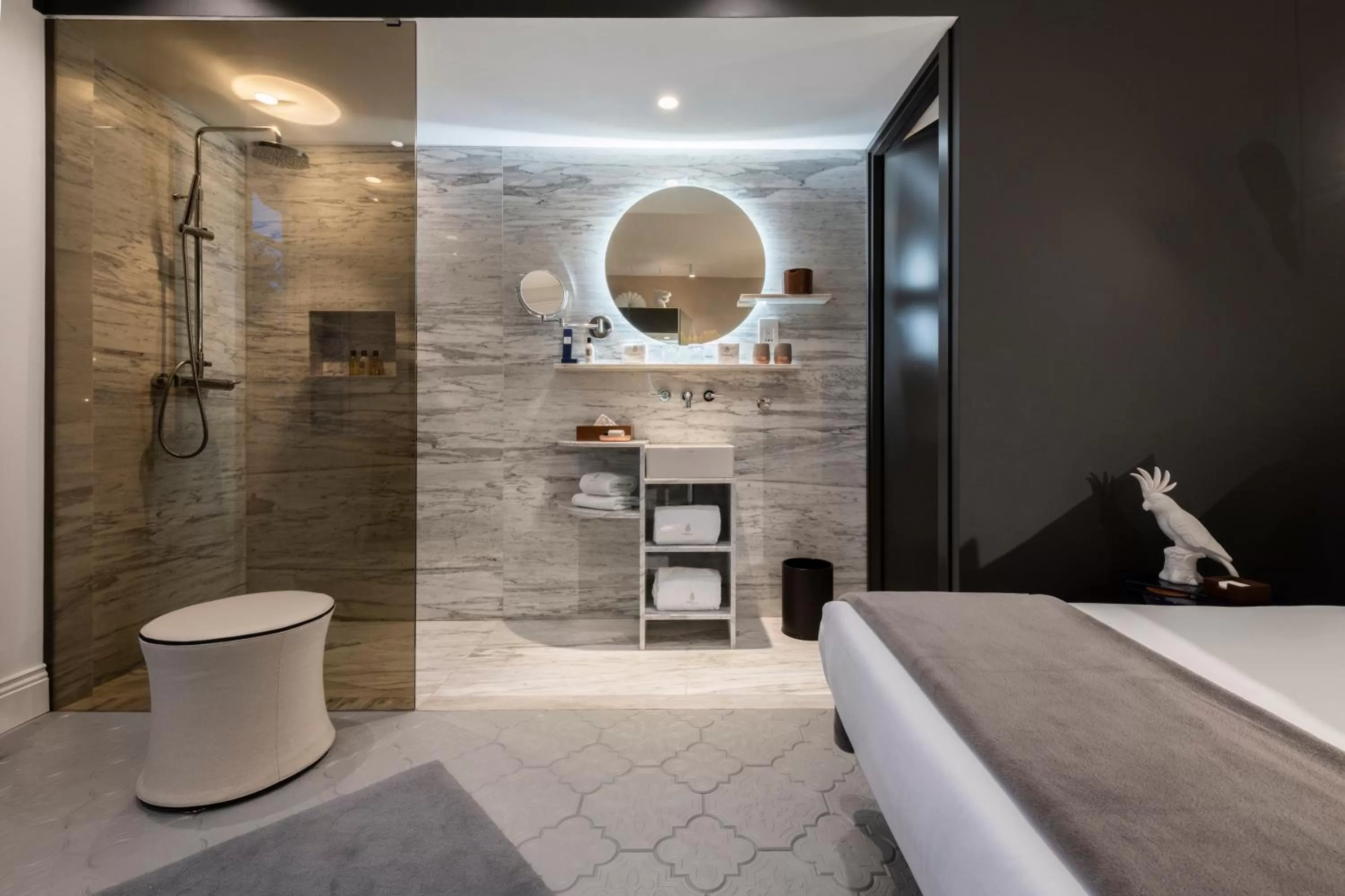 Photo of the whole room in Iniala Harbour House