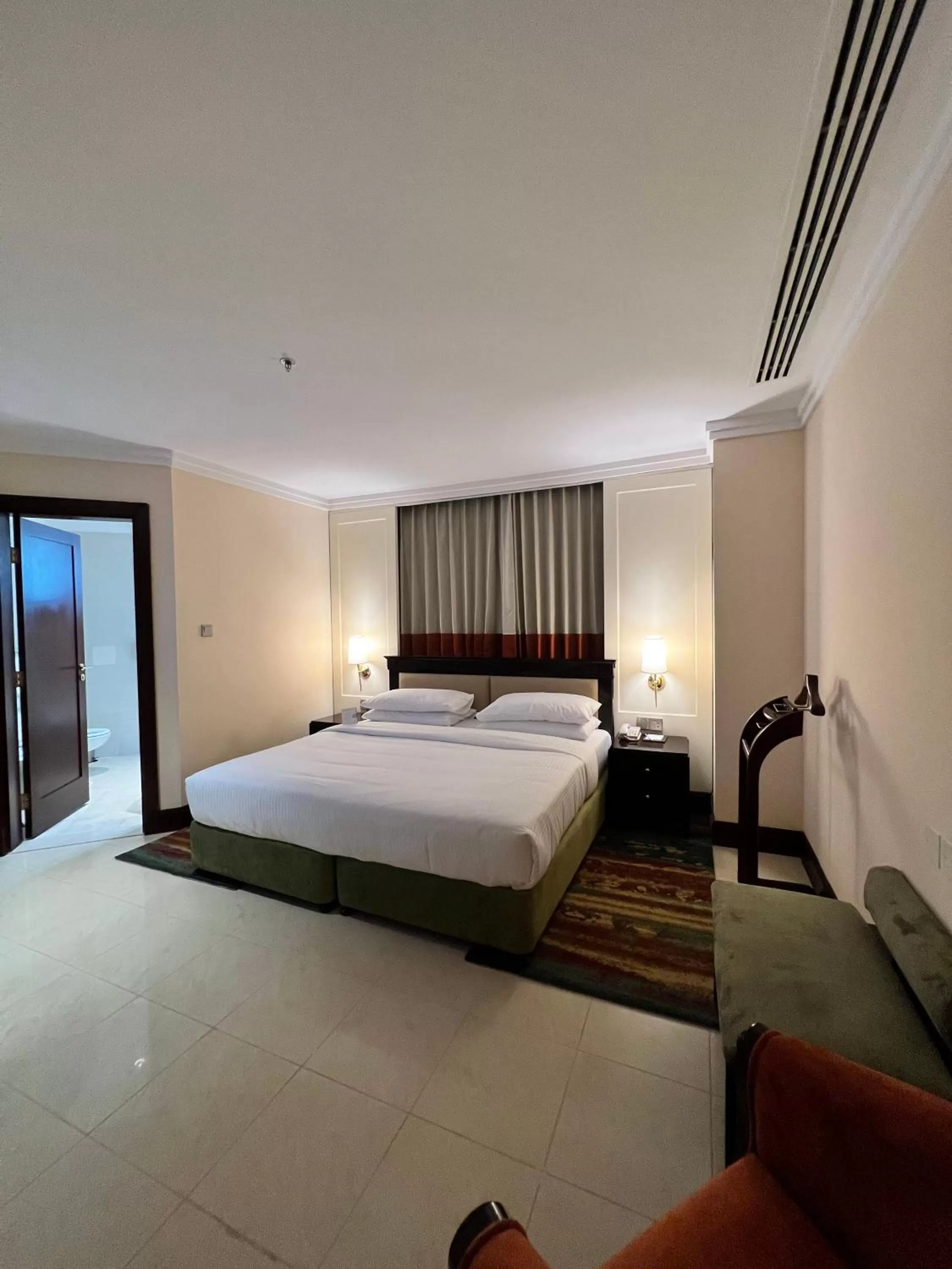 Bedroom, Bed in City Seasons Suites