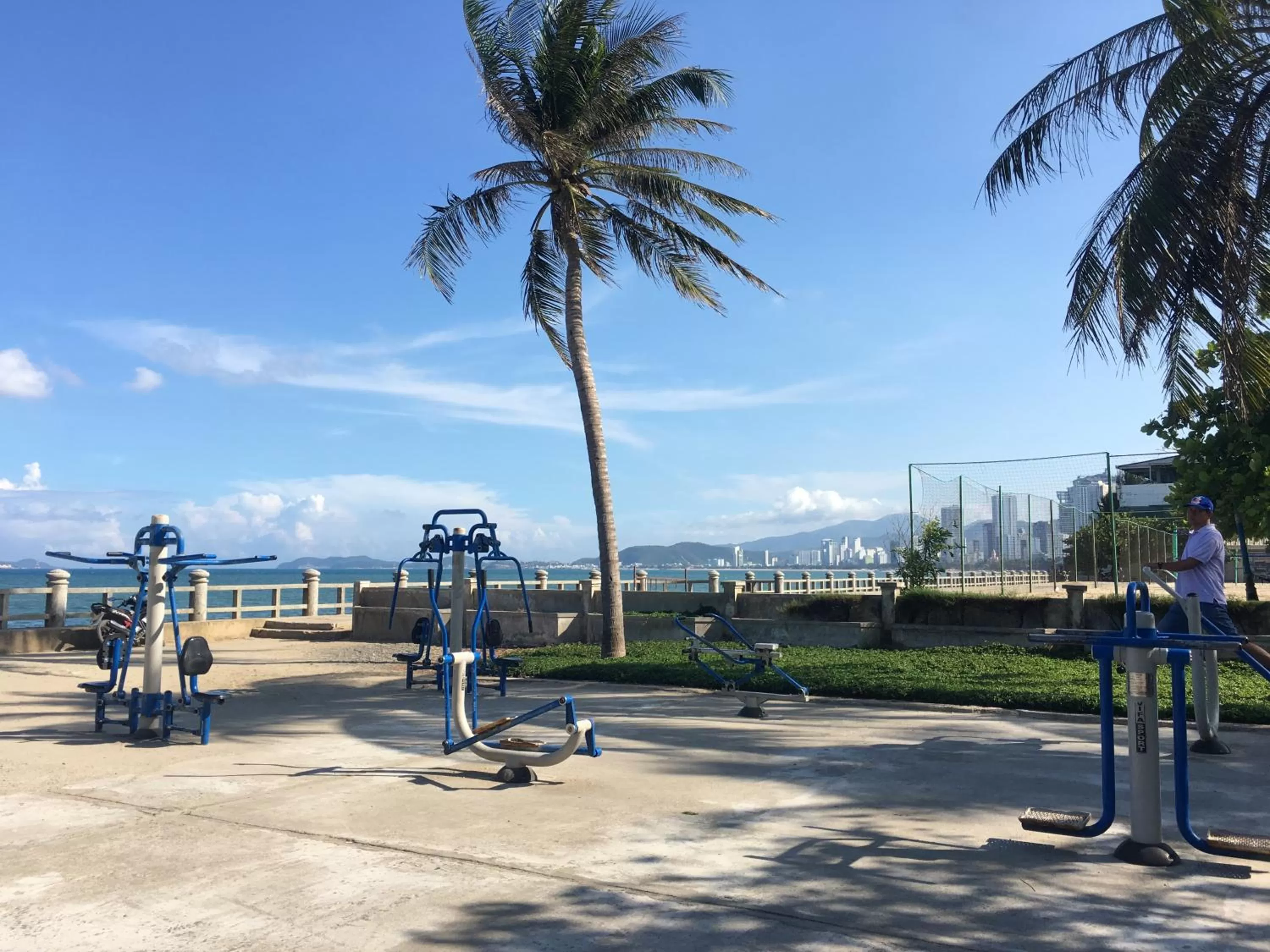 Moonlight Bay Hotel & Apartment