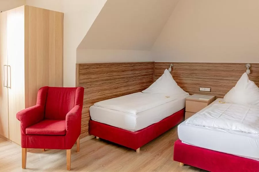Standard Twin Room in Hotel Bethanien