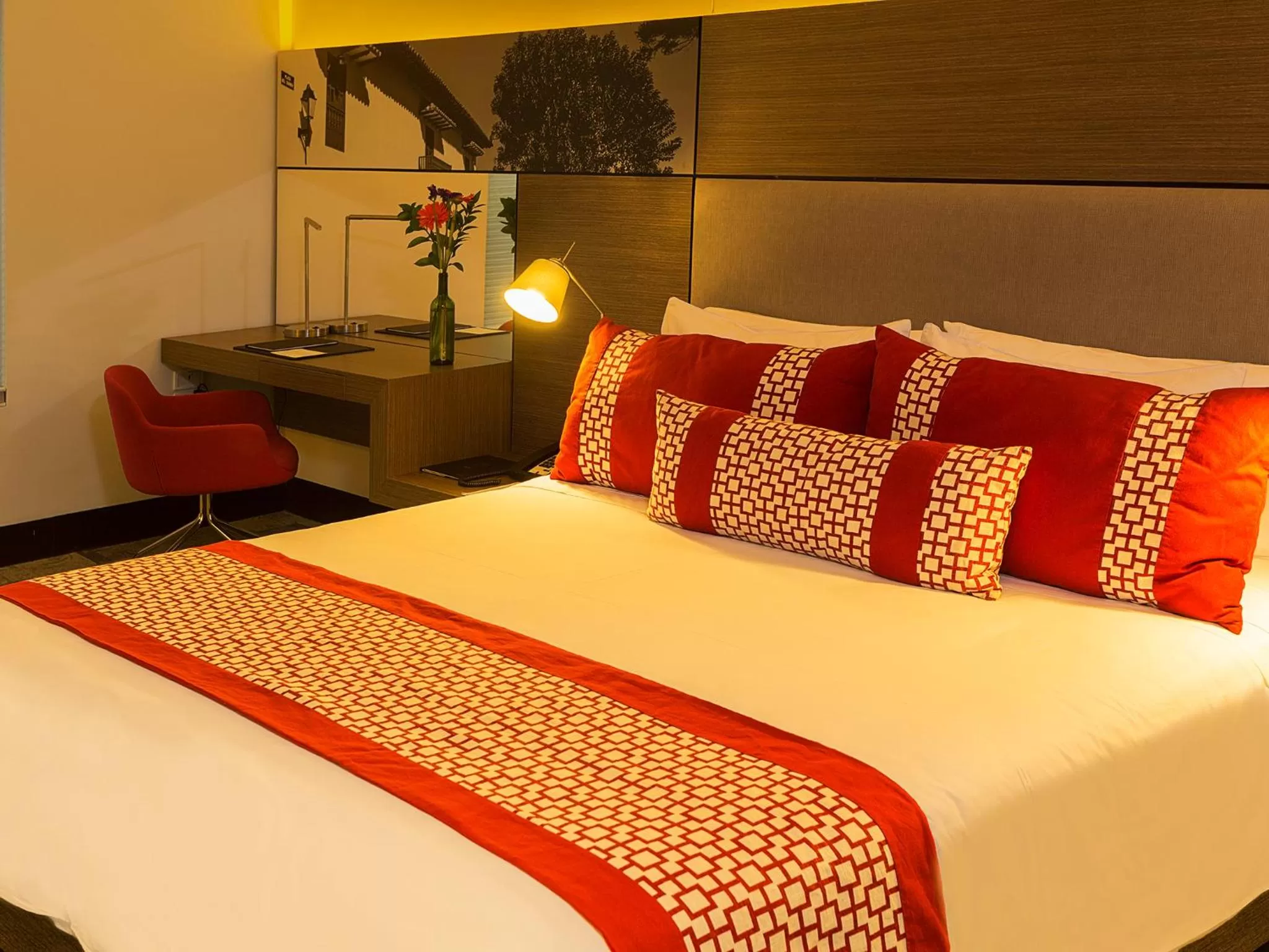 Bedroom, Bed in EK Hotel By Preferred Hotels Group