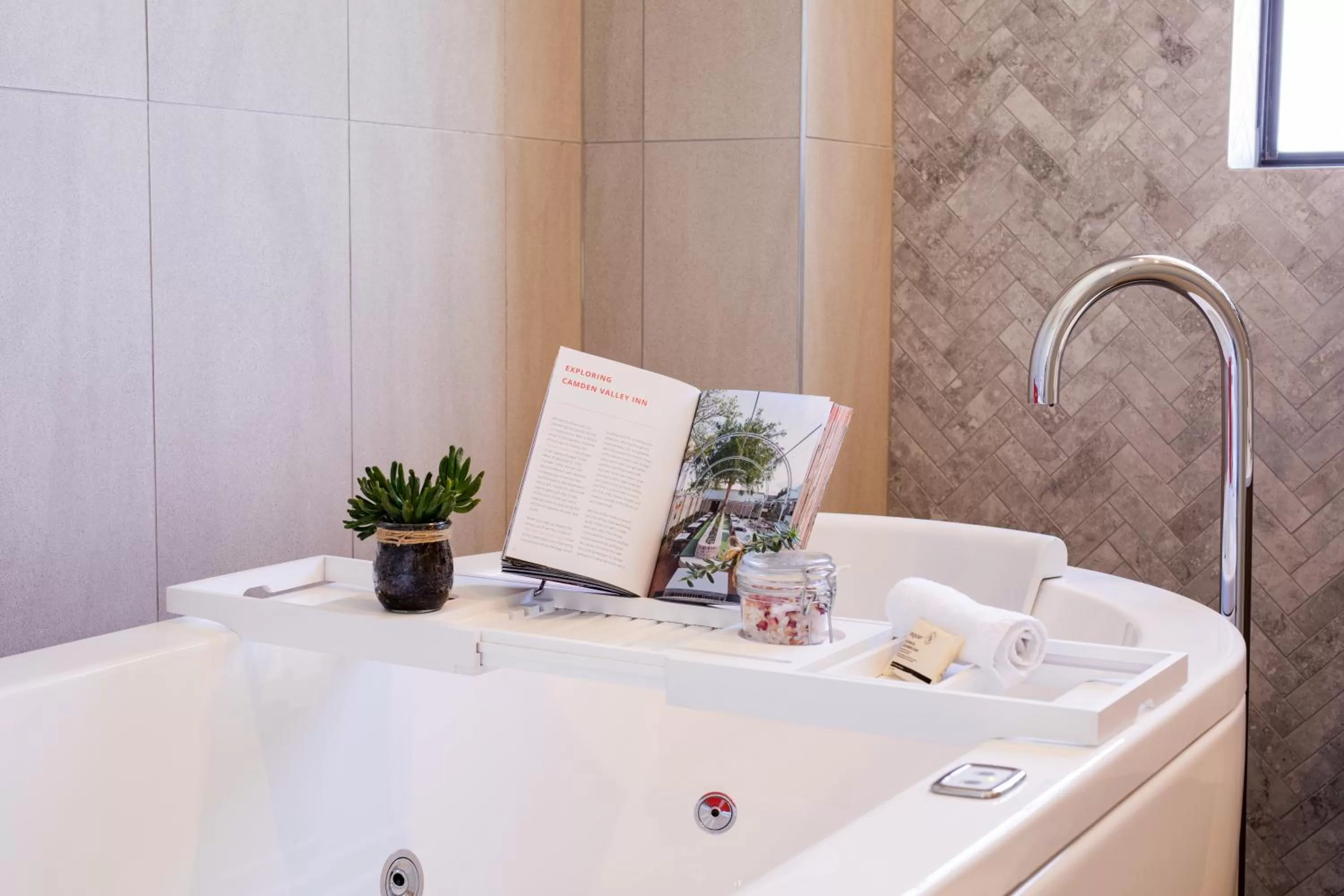 Bathroom in Camden Valley Inn