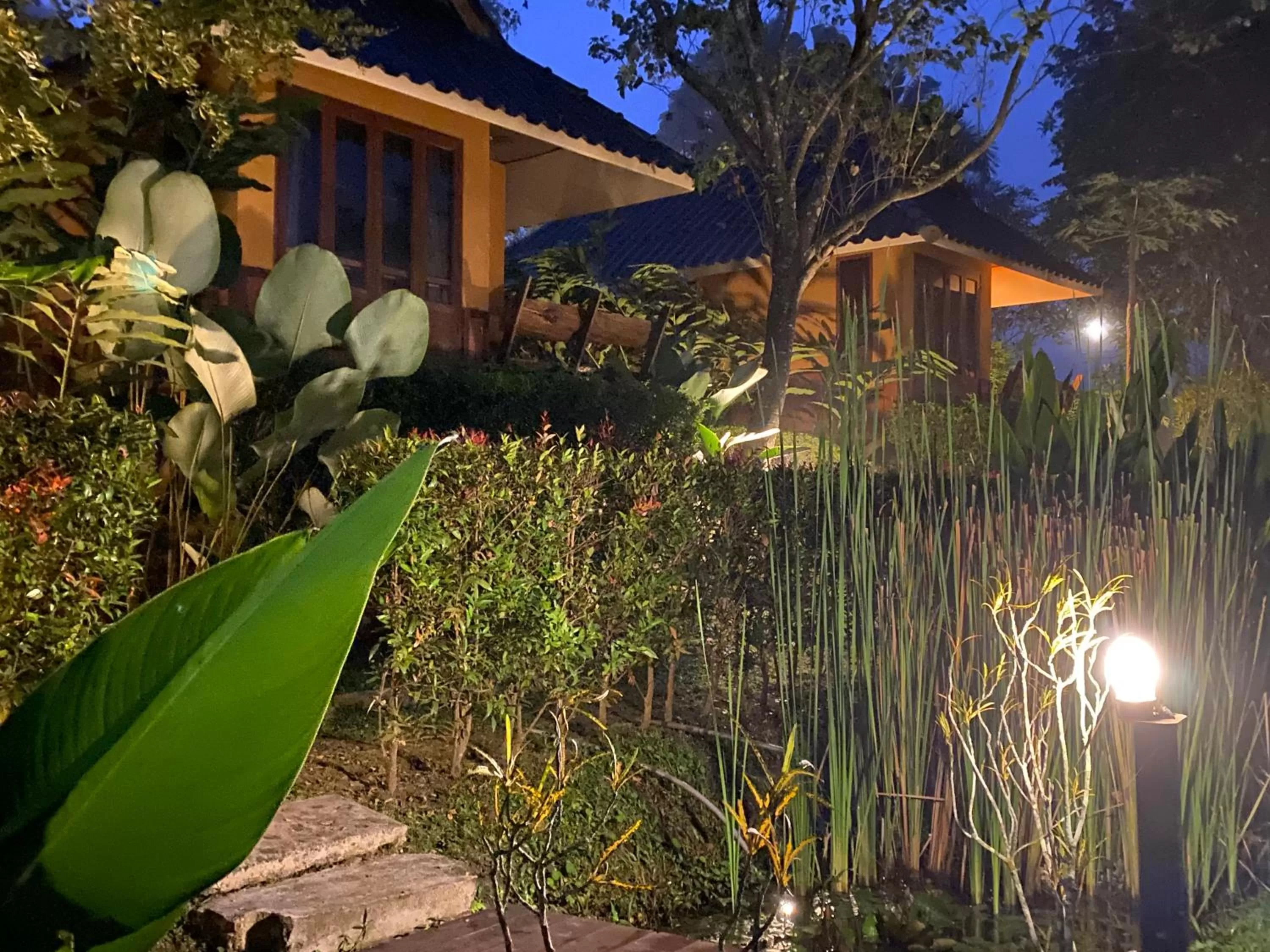 Property building in Pura Vida Pai Resort