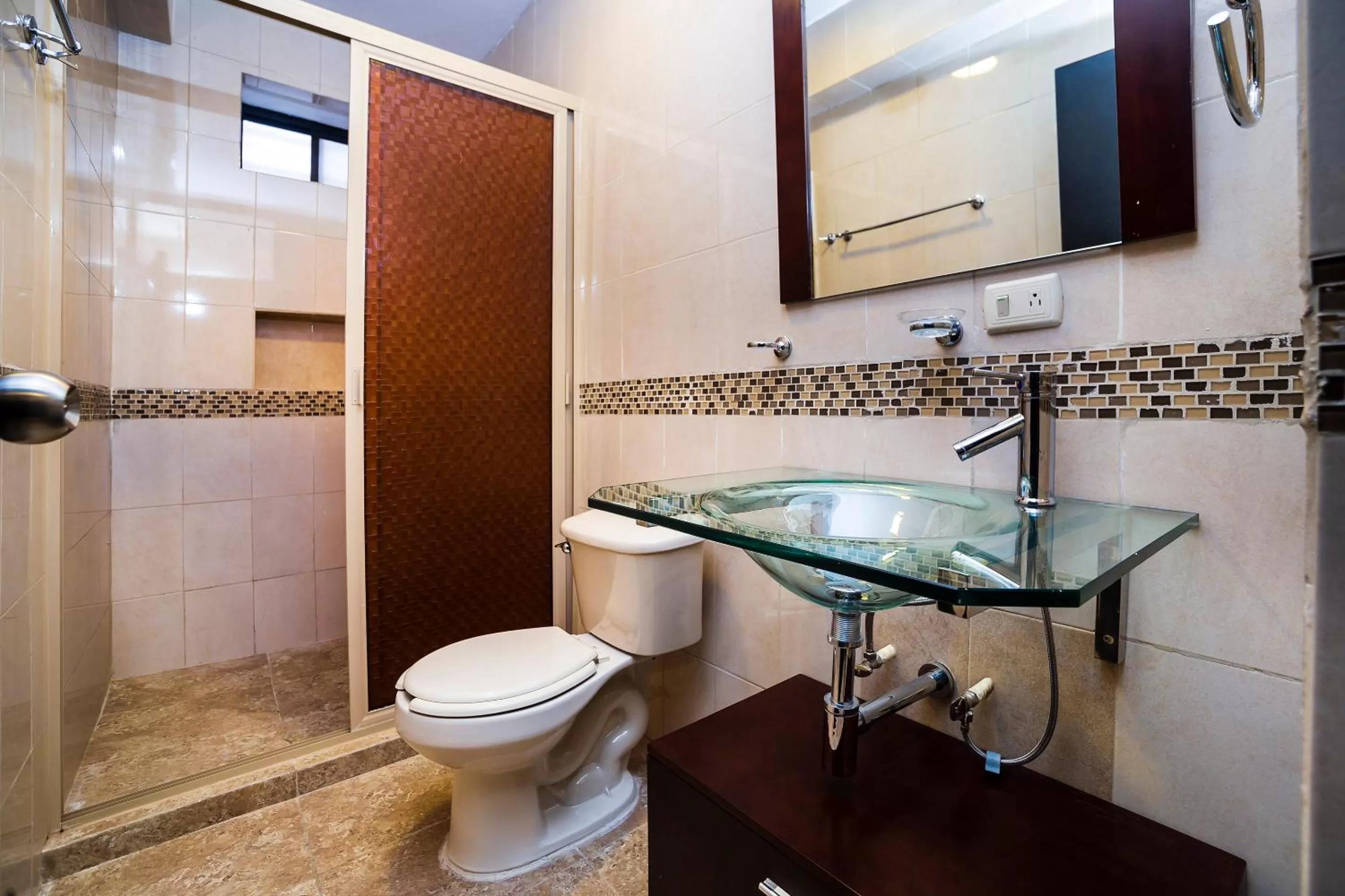 Toilet in San José Suites Boutique