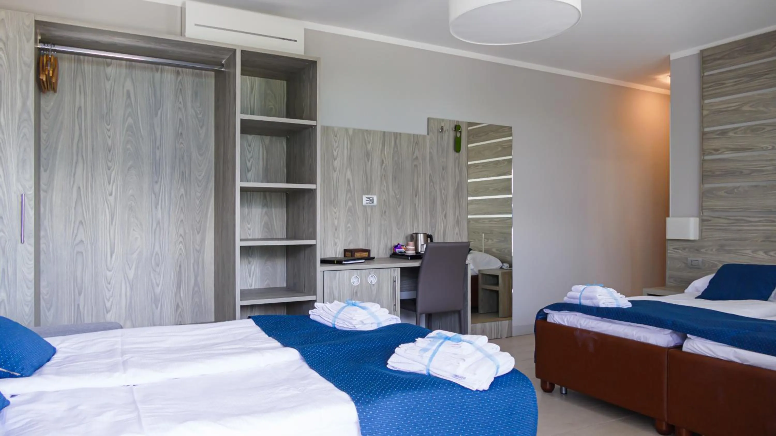 Photo of the whole room in Hotel Casa Marinella