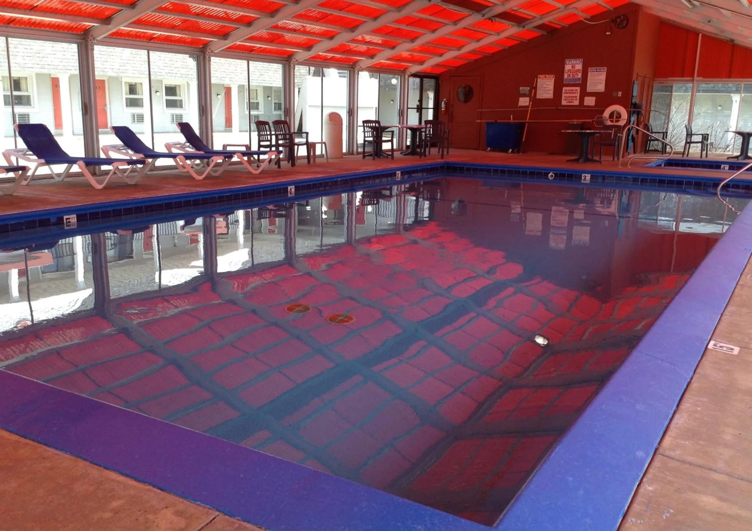 Swimming pool in Days Inn by Wyndham Mackinaw City - Lakeview