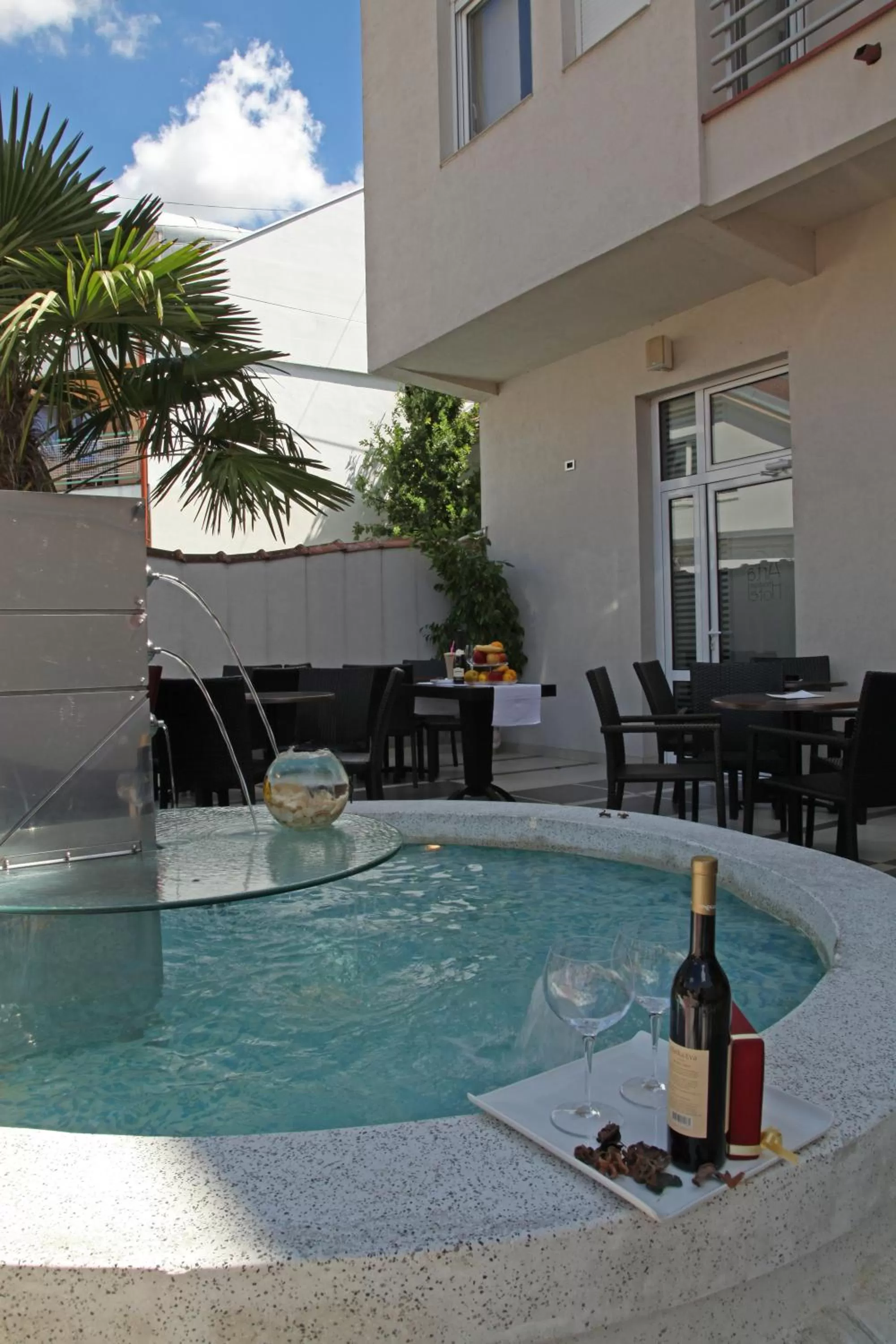 Facade/entrance in Garni Boutique Hotel Arta