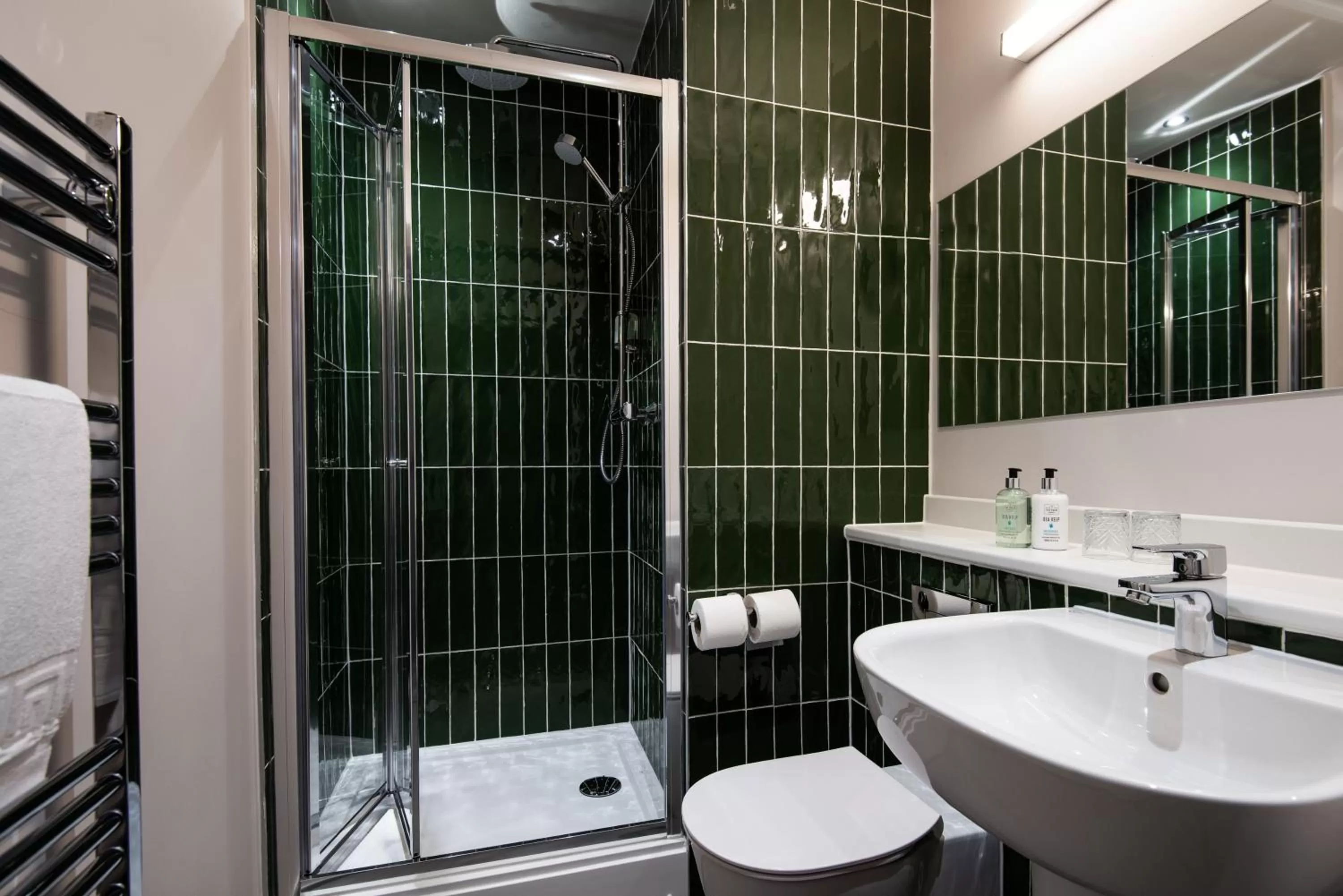 Shower in The Northallerton Inn - The Inn Collection Group