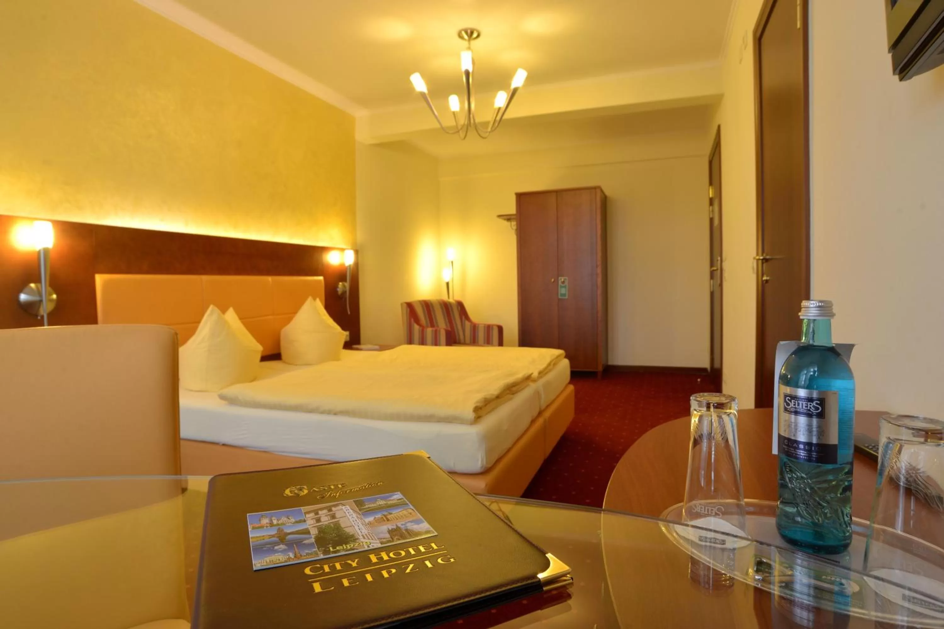 Photo of the whole room, Bed in Hotel Arena City