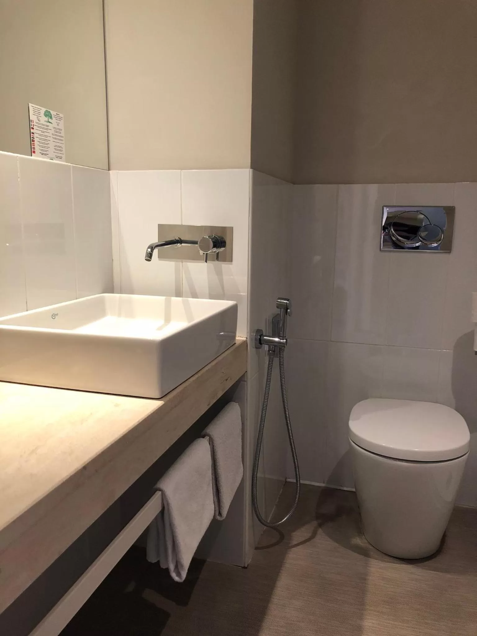 Shower in Hotel Palm Garavan