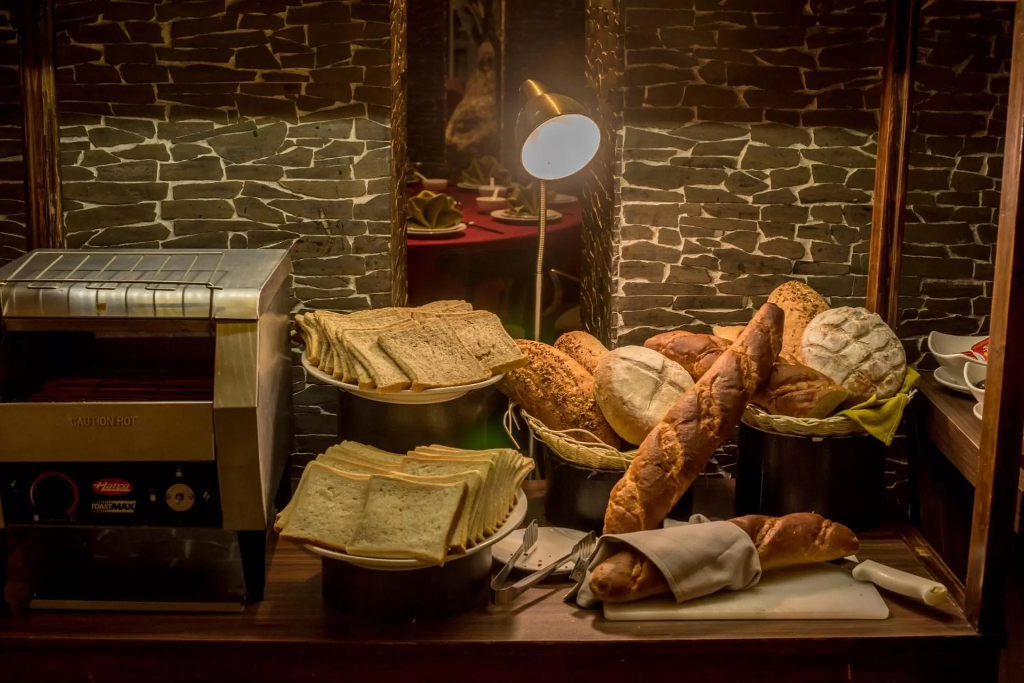 Restaurant/places to eat in Holiday Inn Cikarang Jababeka by IHG