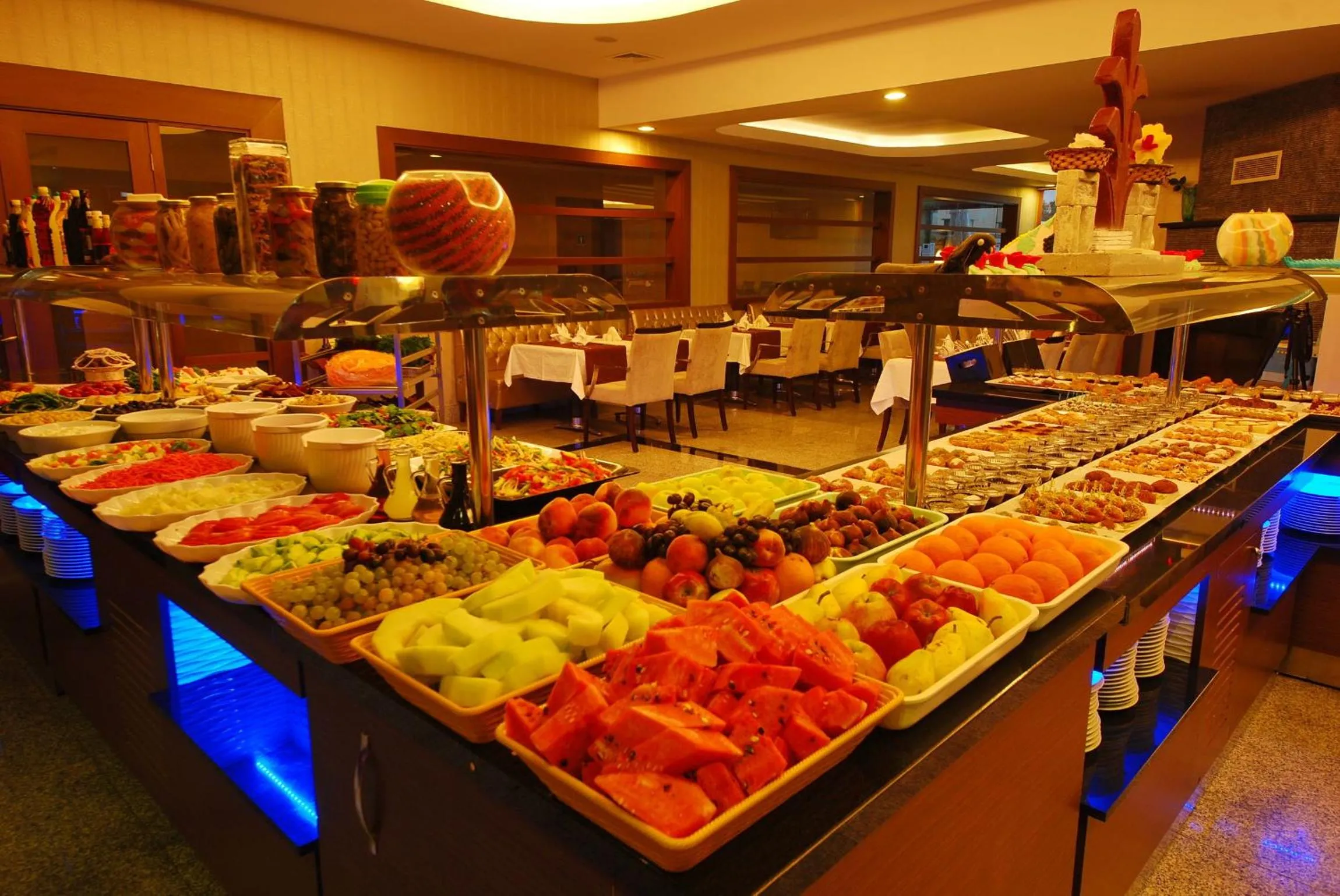 Restaurant/places to eat in Pasabey Hotel