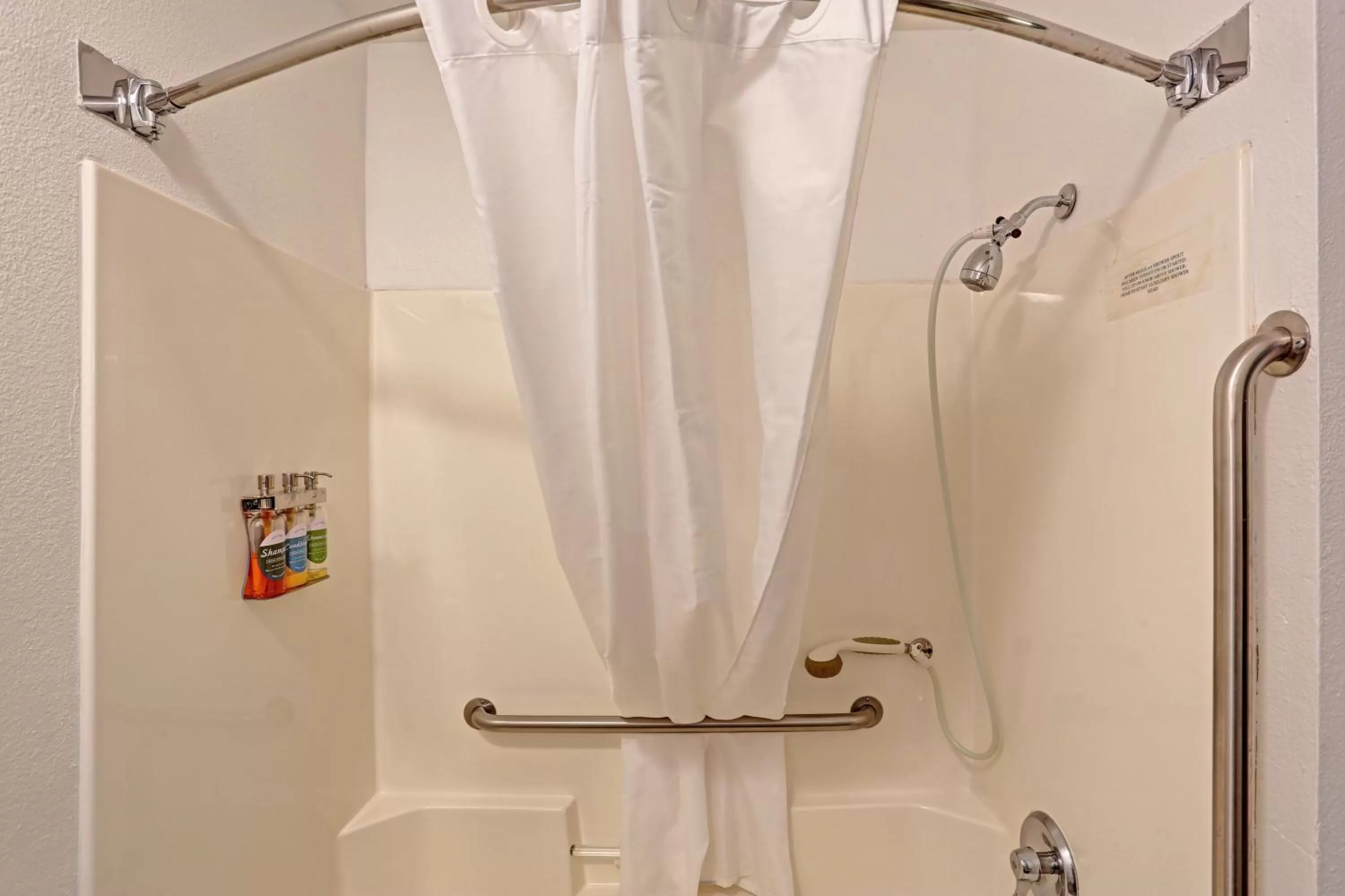 Bathroom in Quality Inn Pierre-Fort Pierre