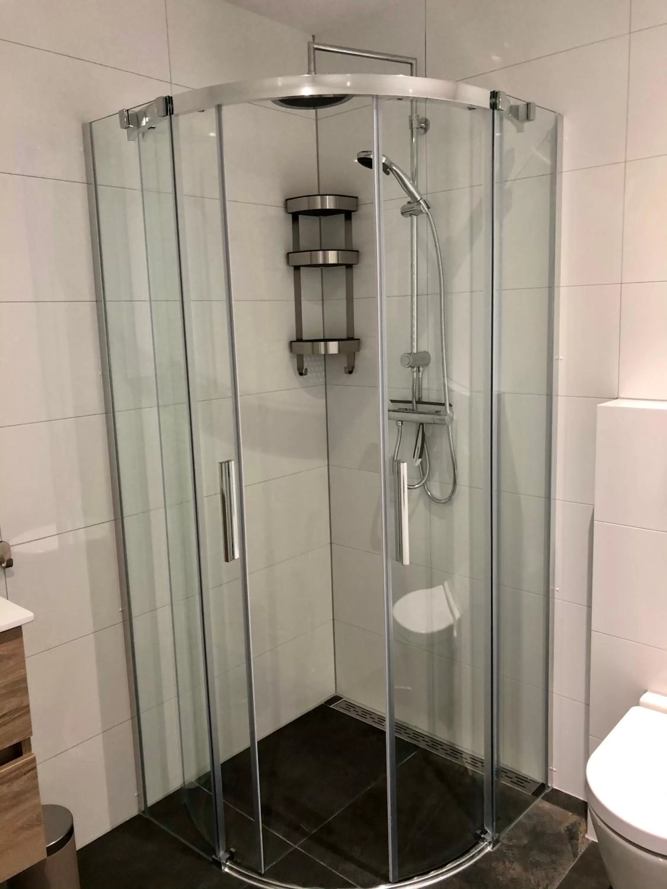 Bathroom in BnB Bruxelles - Studios & Apartments
