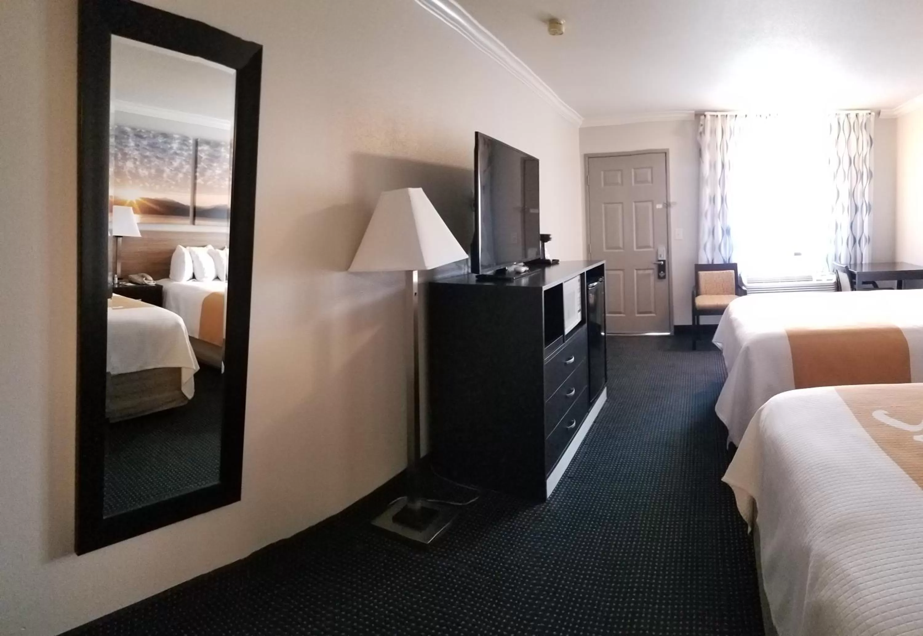 Bed in Days Inn by Wyndham Winnemucca