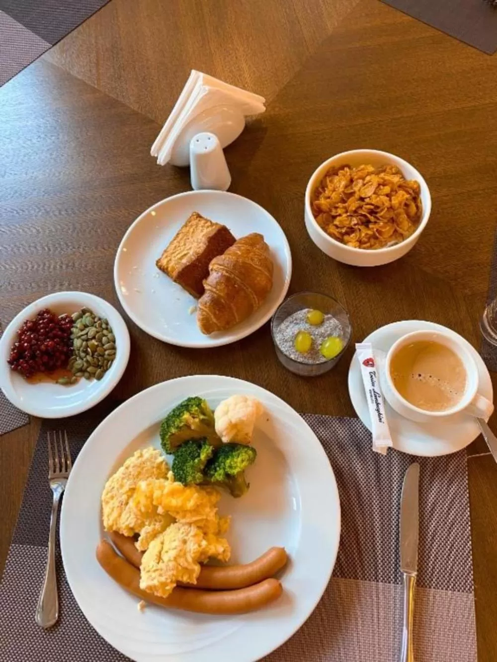 Food and drinks in Luxury Sea View Aparthotel In Orbi City Batumi