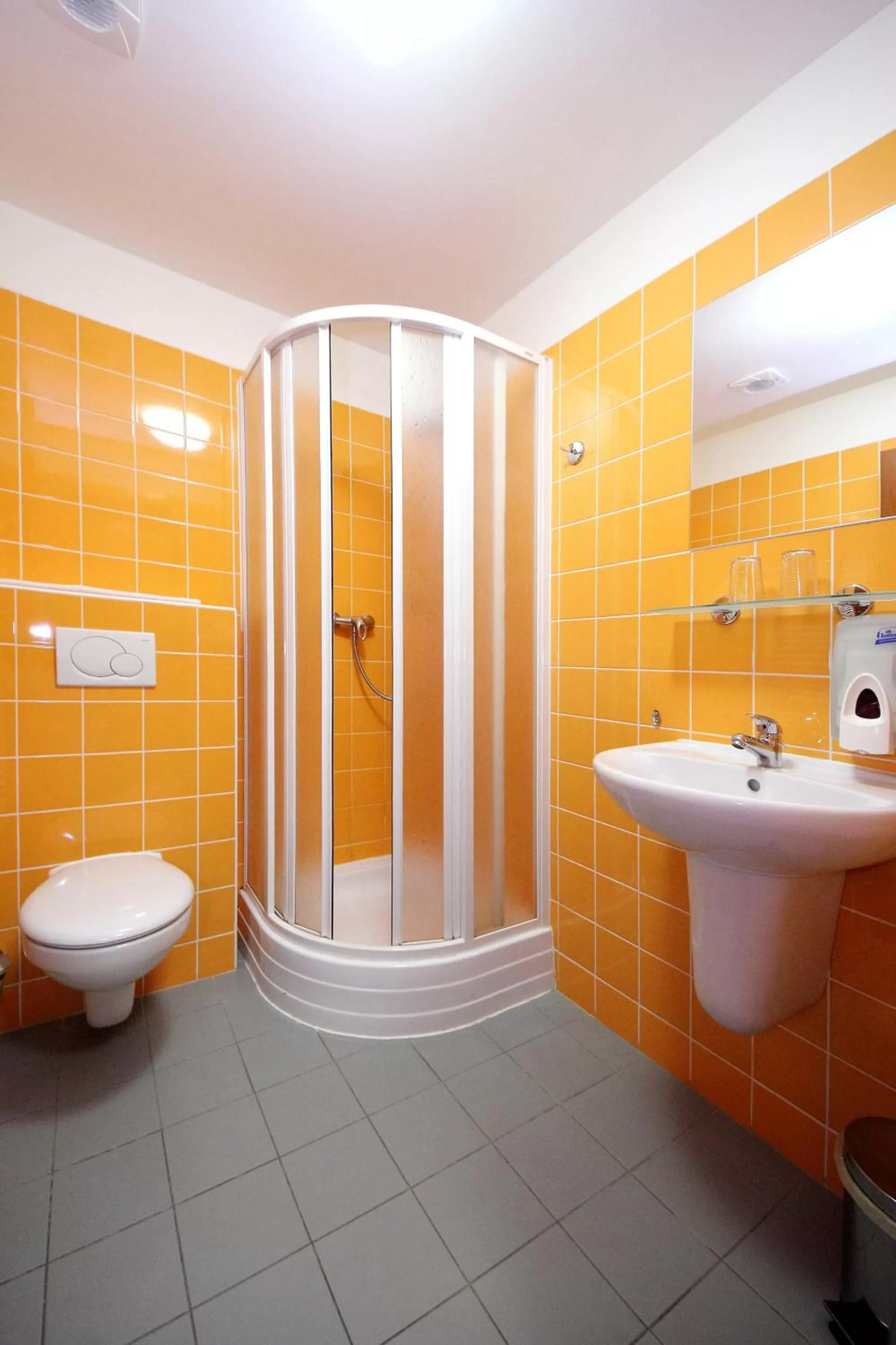 Shower, Bathroom in Hotel S-centrum