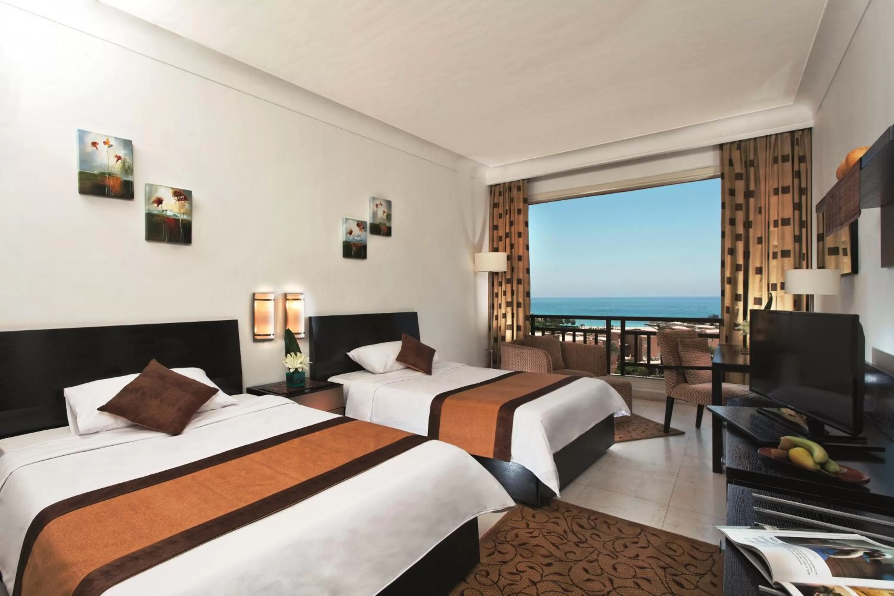 Bed in Mövenpick Resort El Sokhna